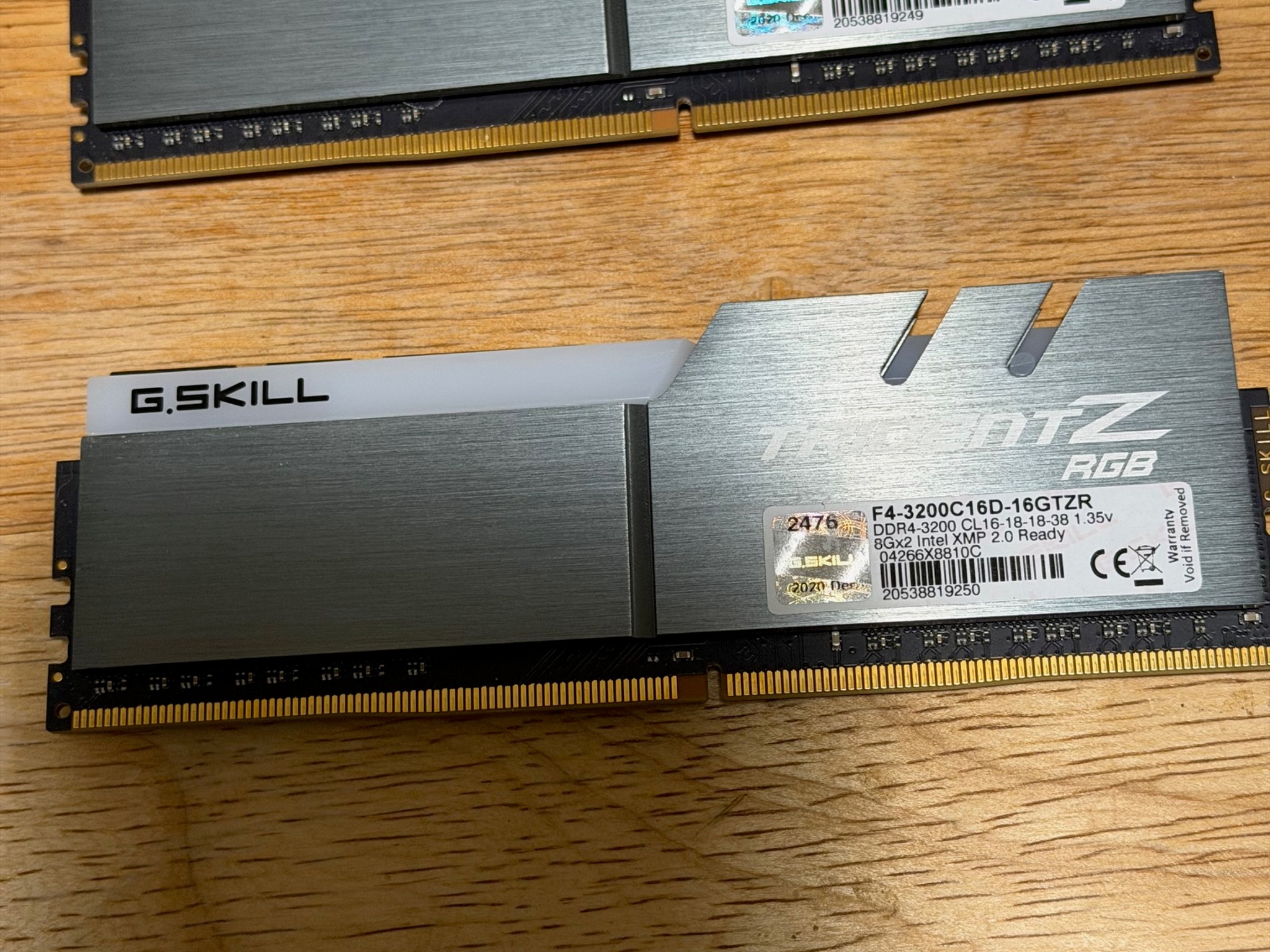 G.SKILL TRIDENTZ RGB 2X8 16GB DDR4 3200
