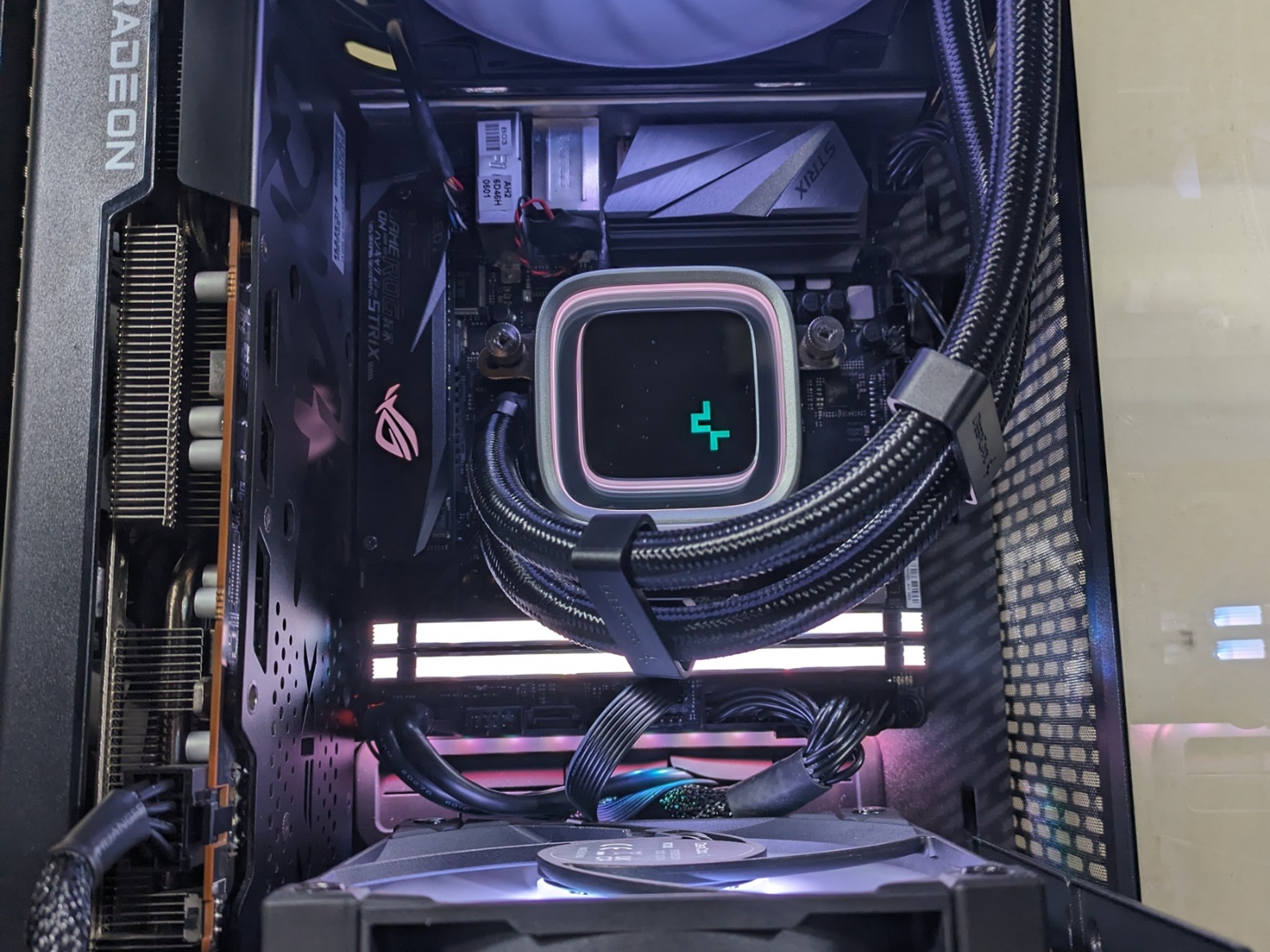 Thermaltake Tower 100 ITX Gaming PC | Ryzen 5 3600 | RX 6600 XT | 1 TB M.2
