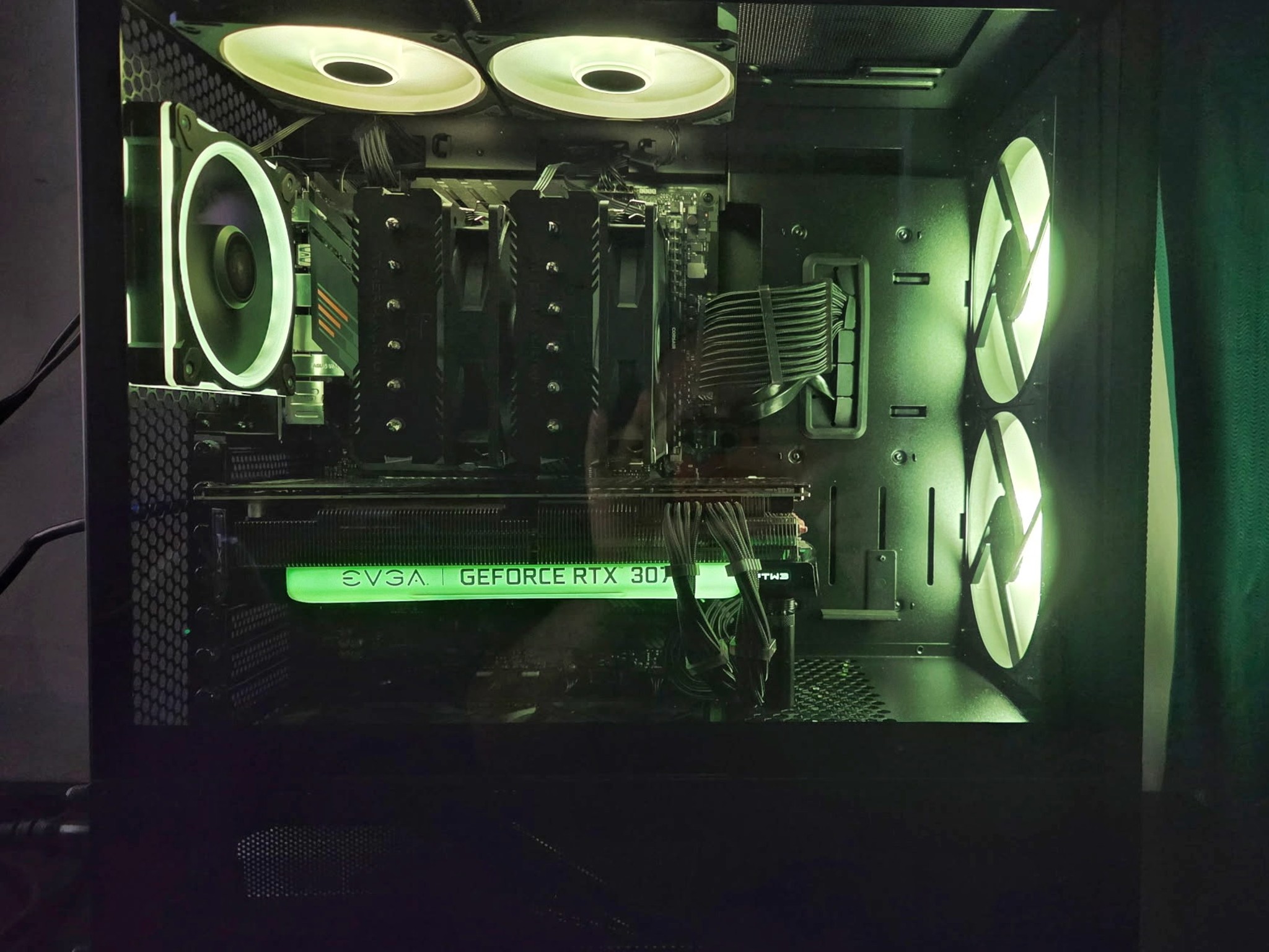 Ryzen 7 5800X3D / EVGA RTX 3070 Gaming PC - 32GB / 1TB NVMe