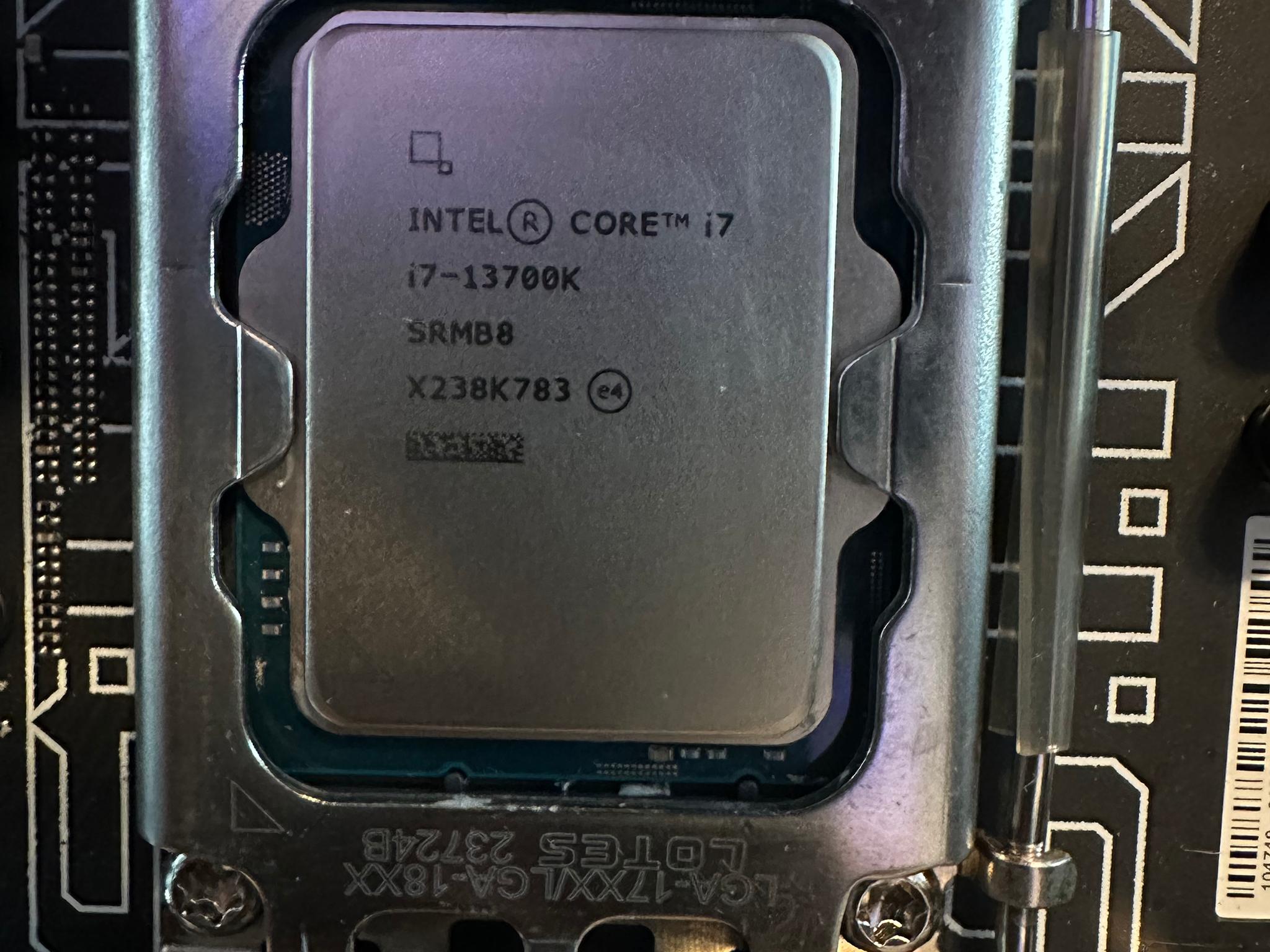 13 Gen i7 13700k