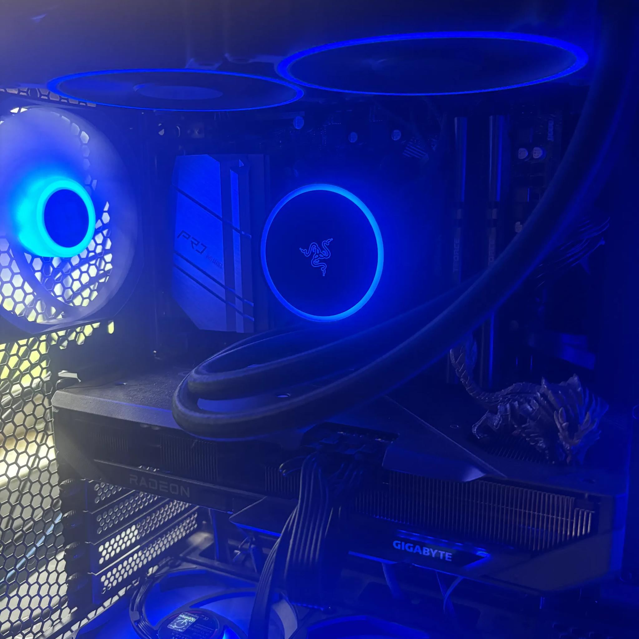 BUNDLE! Ryzen 7 5800XT | AsRock B550M Pro4 mATX | 32GB TeamGroup Vulcan Z 3600 | Razer Hanbo 240 AIO