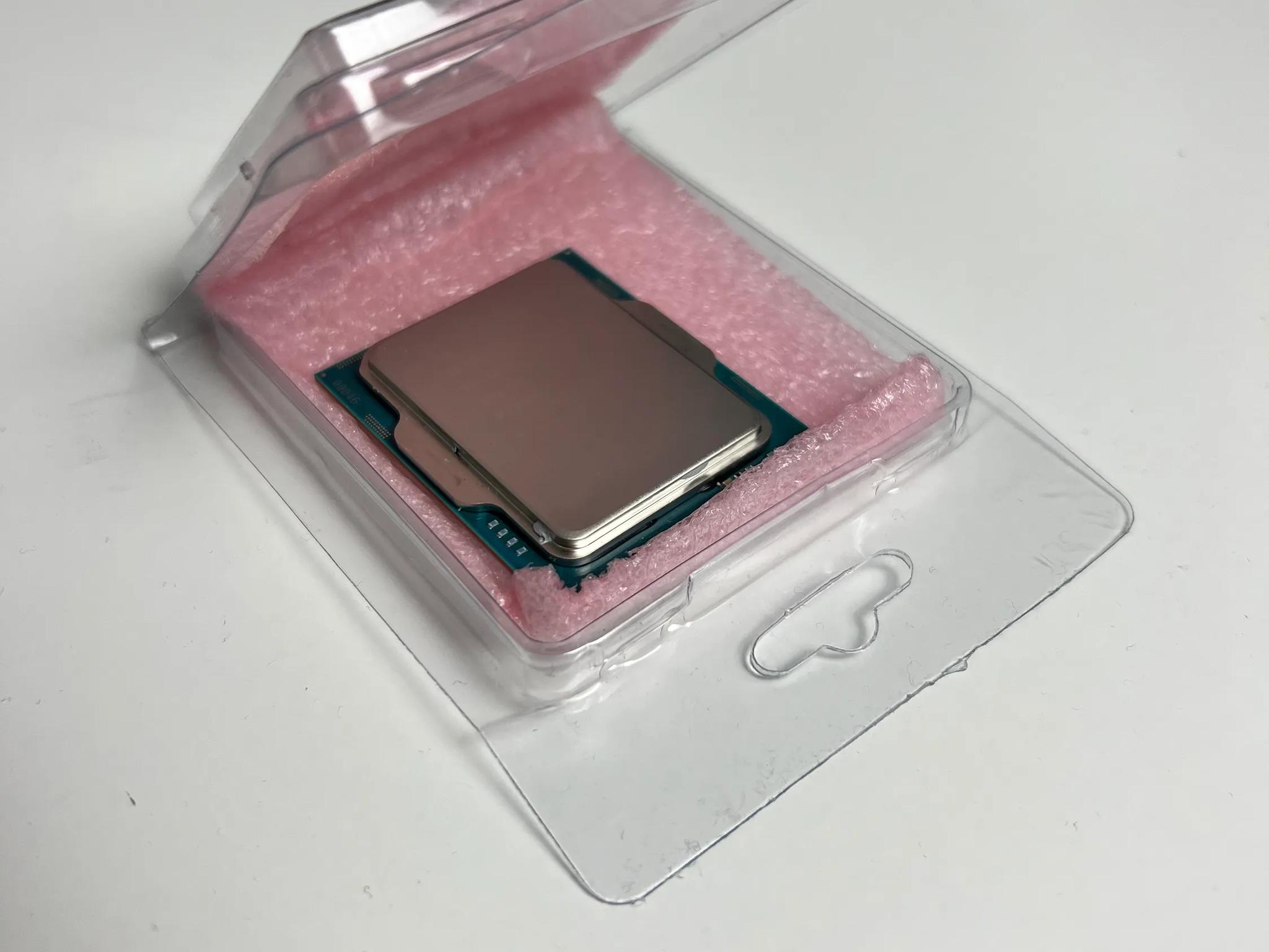 Intel i7 12700K