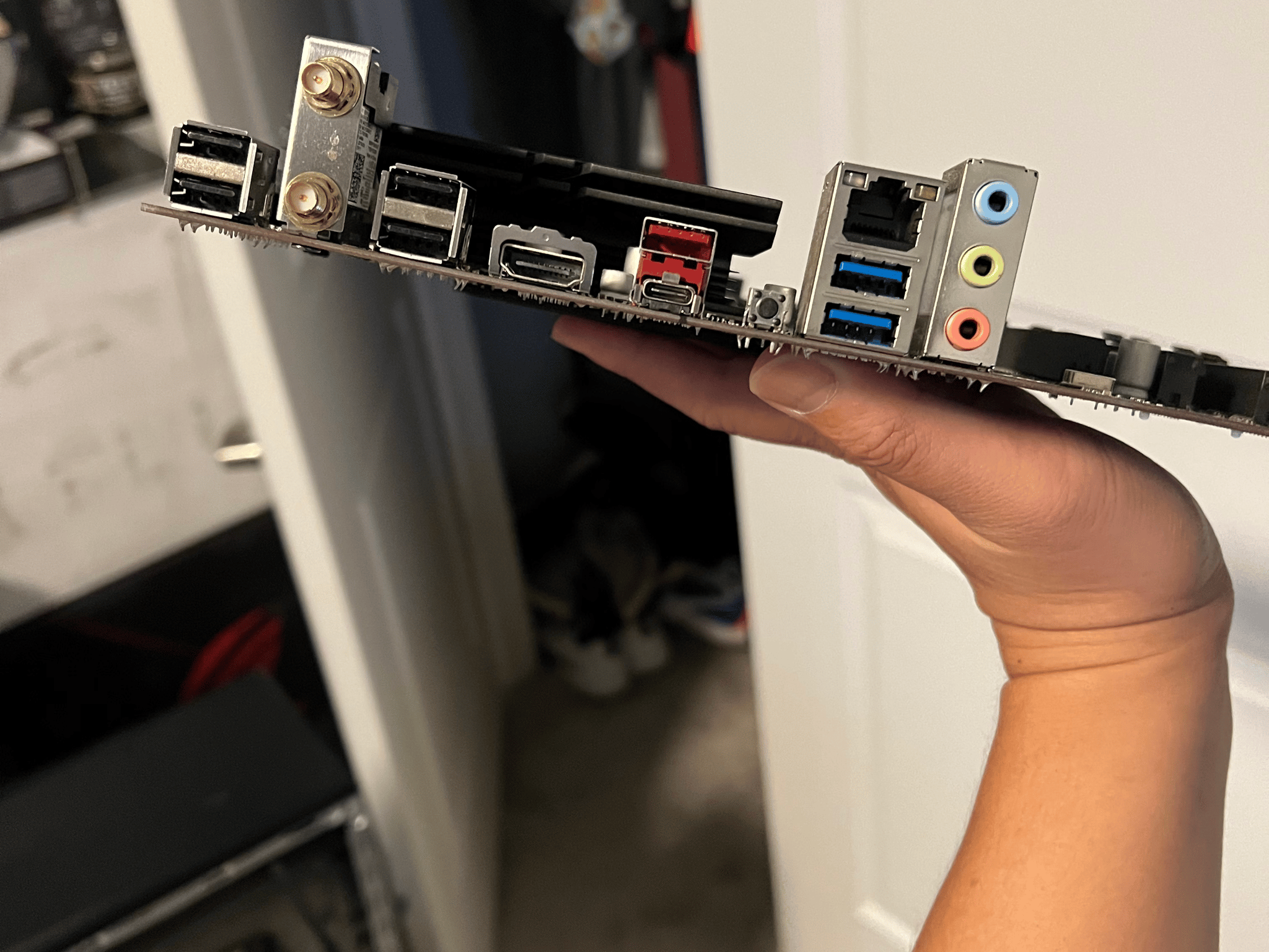 Gigabyte B550 UD AC 