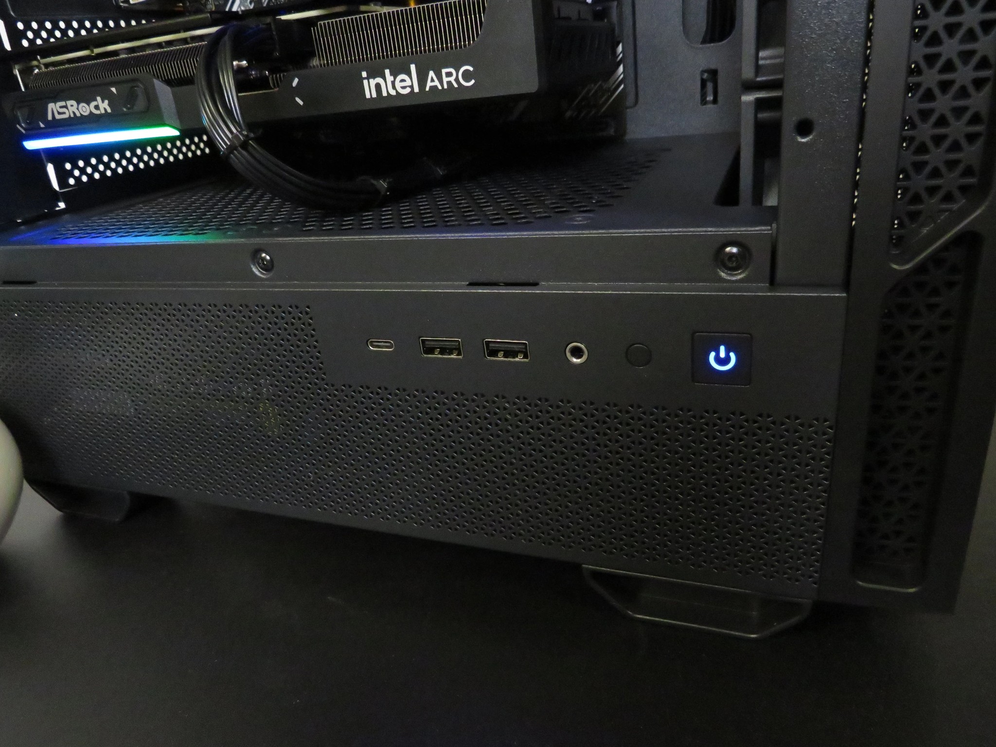 Budget Battlemage! All new parts: Ryzen 5 5600X + Intel ARC B570 + 16 GB DDR4 + 1 TB NVME