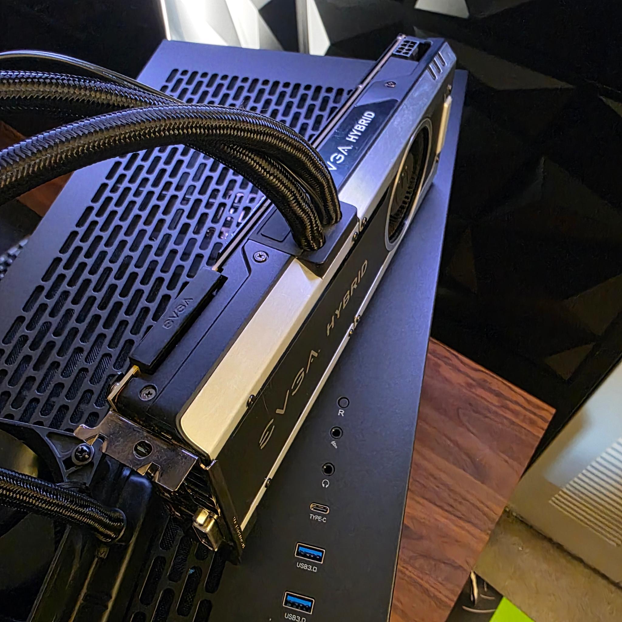 EVGA GTX 1070 HYBRID