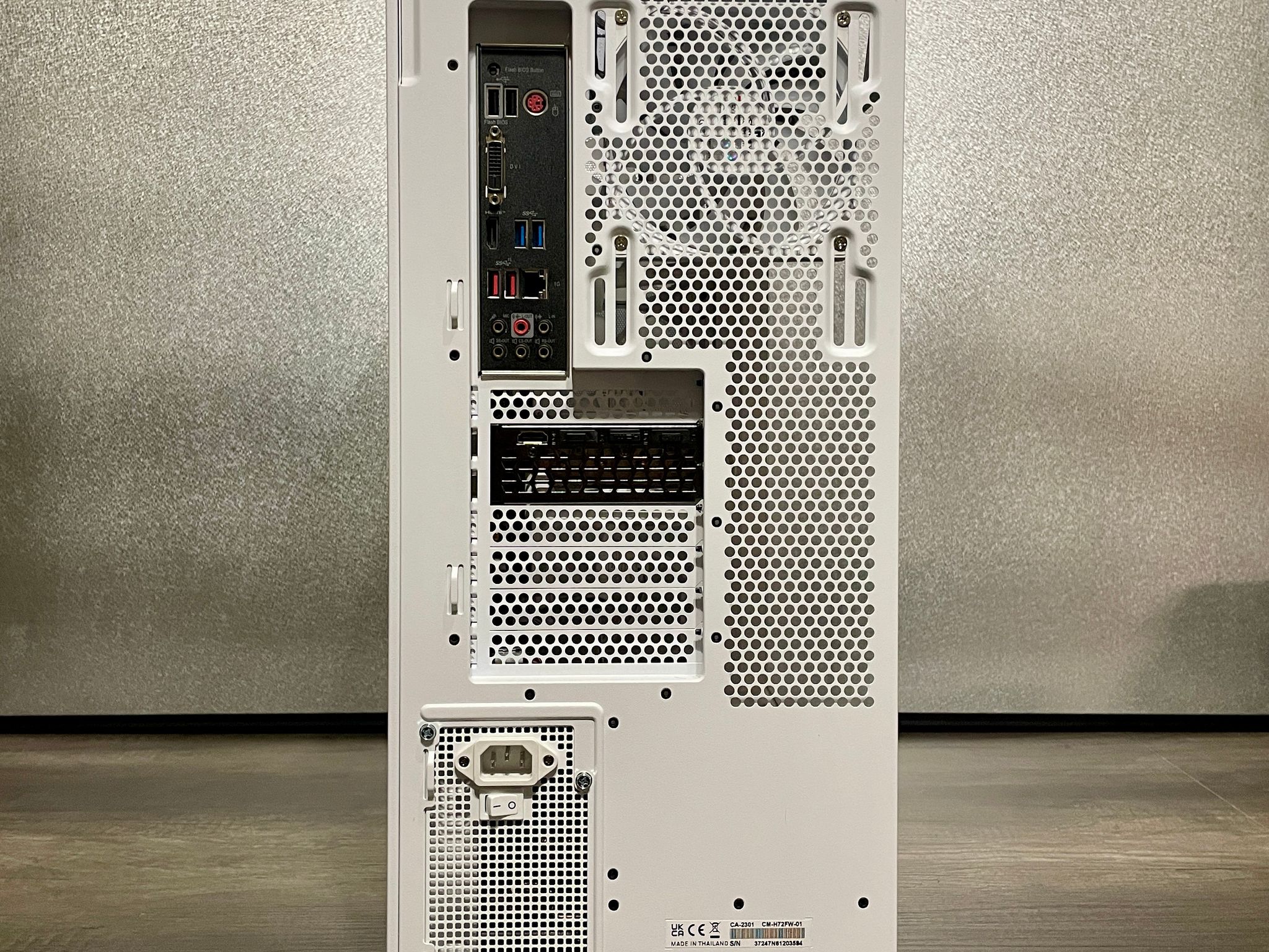 Water-Cooled Gaming PC / AMD Ryzen 5 5600X / RTX 3070 / 32GB DDR4 / 1TB / Windows 11 Pro