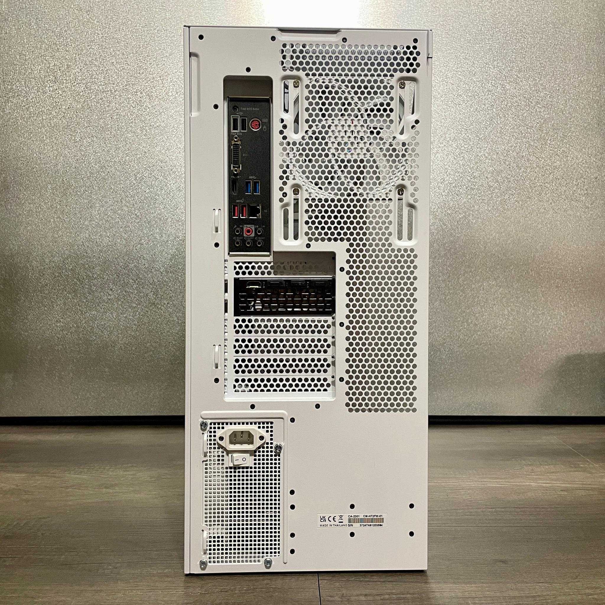 Water-Cooled Gaming PC / AMD Ryzen 5 5600X / RTX 3070 / 32GB DDR4 / 1TB / Windows 11 Pro