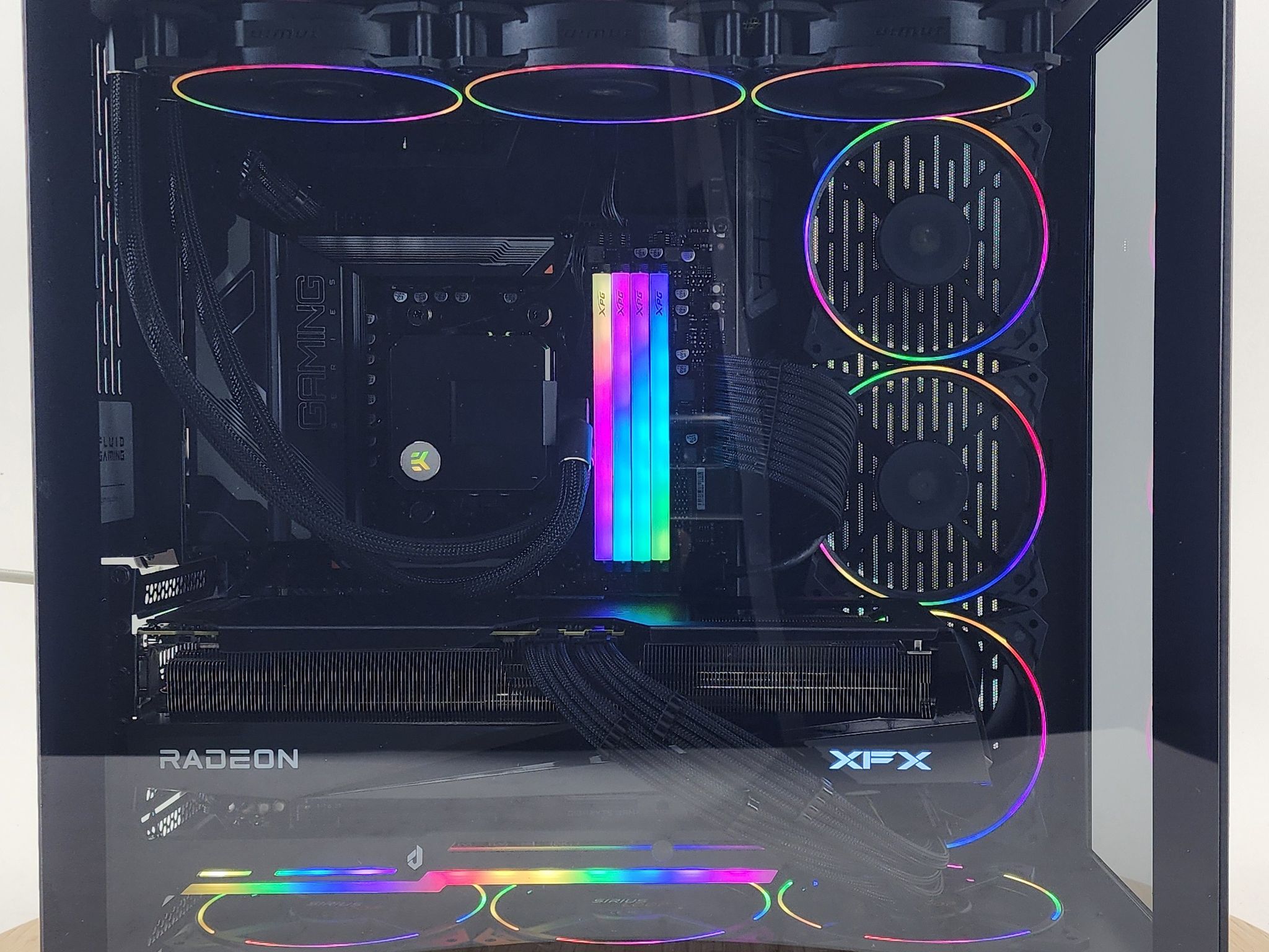 Gaming PC Ryzen 9 9900X 32GB RAM 4TB SSD RX 9070 XT 16GB Windows 11 Computer
