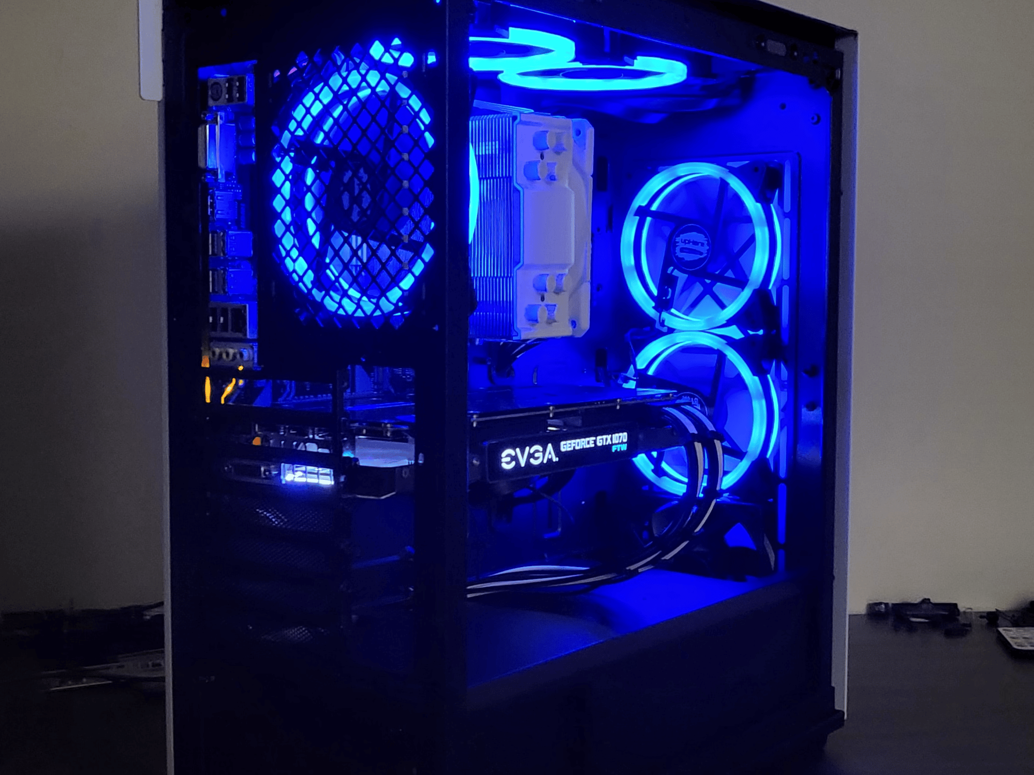 "Moonlight " Mid Range GTX 1070 Ryzen 5 Gaming/Streaming PC