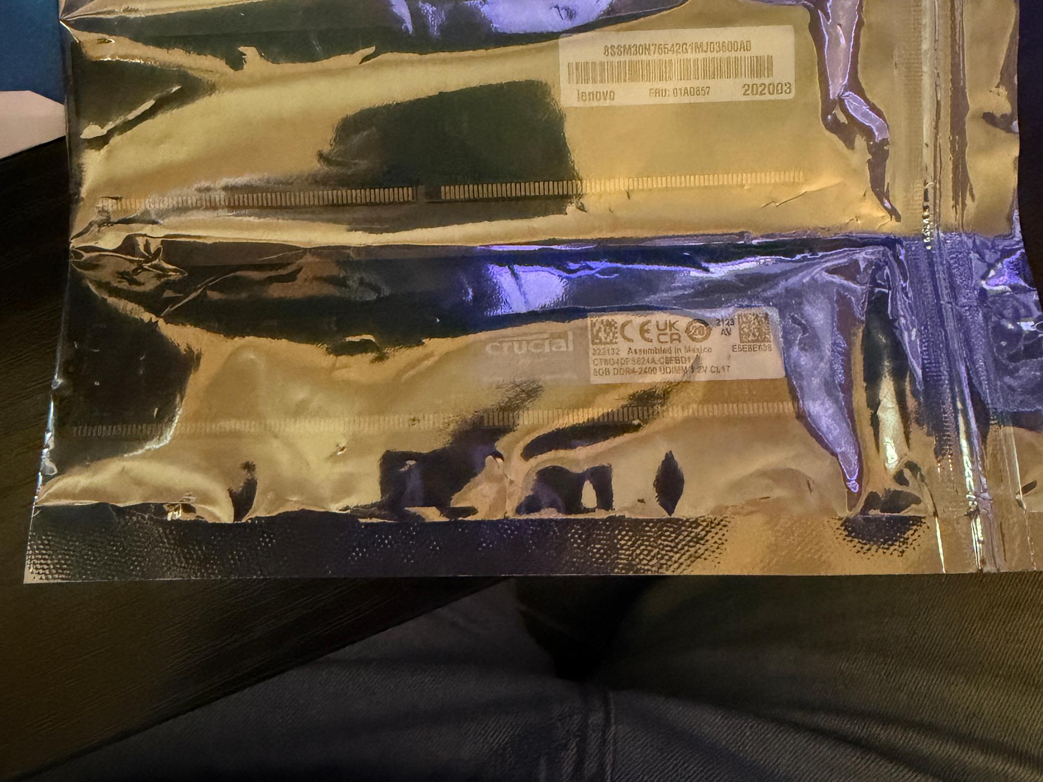 16GB (2x8GB) DDR4 RAM Crucial + Lenovo 2400MHz Desktop Memory