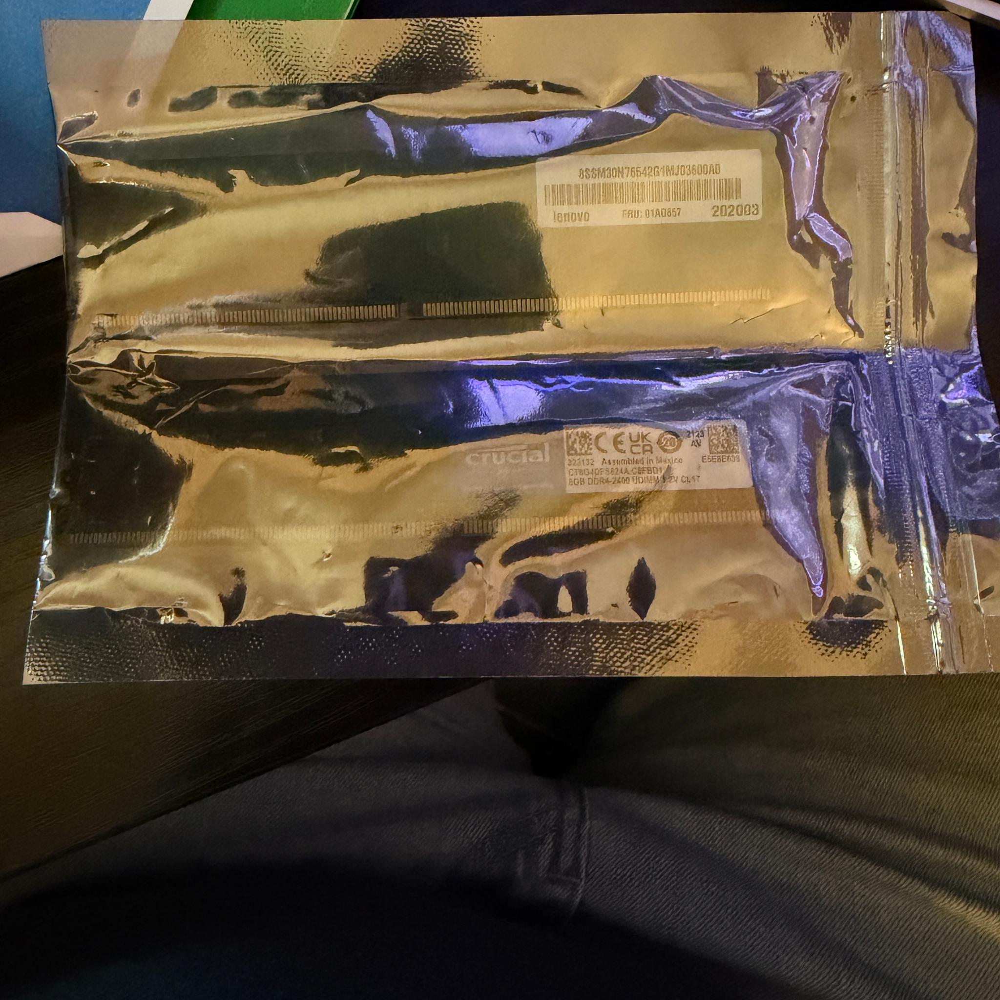 16GB (2x8GB) DDR4 RAM Crucial + Lenovo 2400MHz Desktop Memory