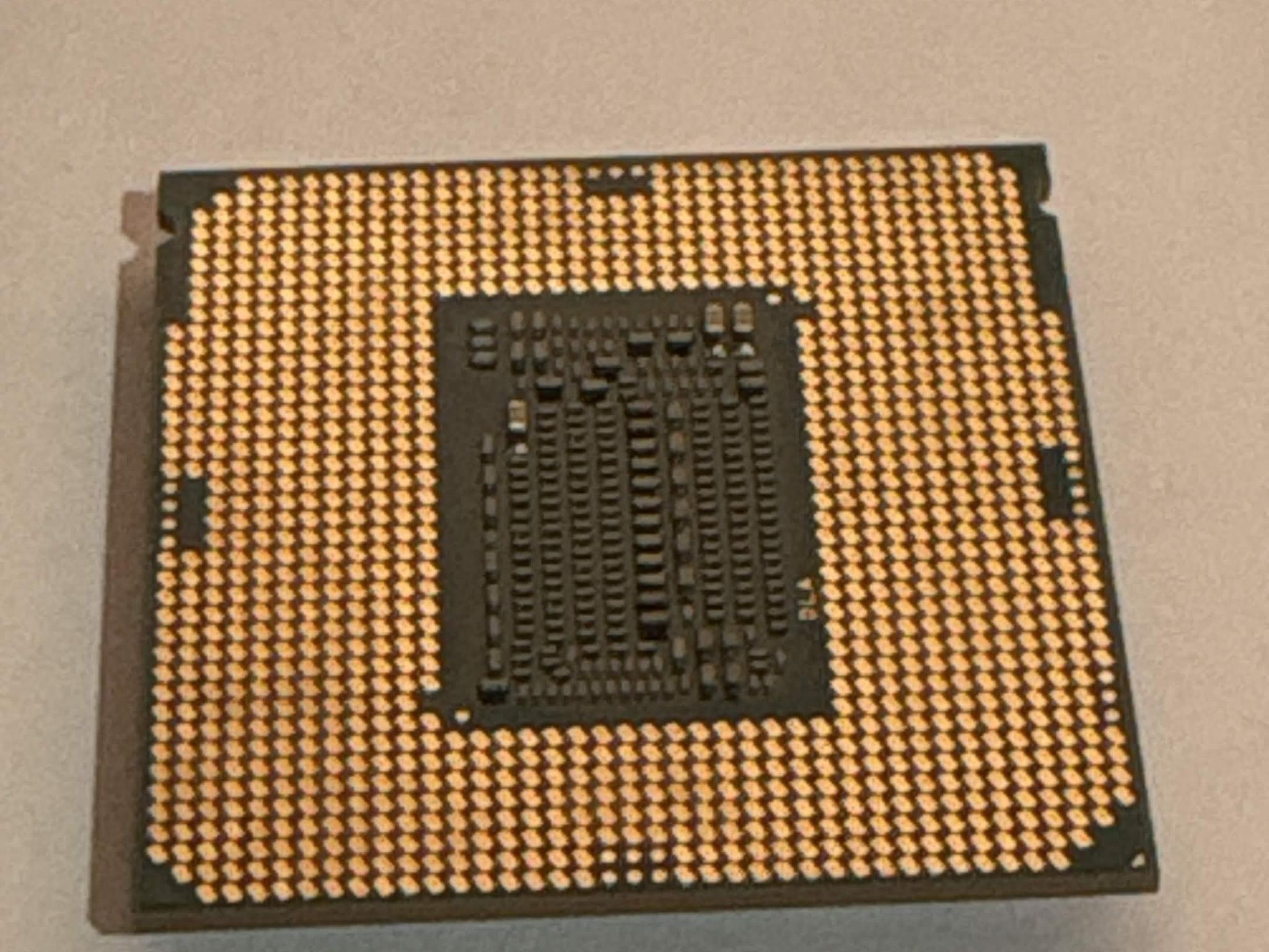 Intel Core i7-9700