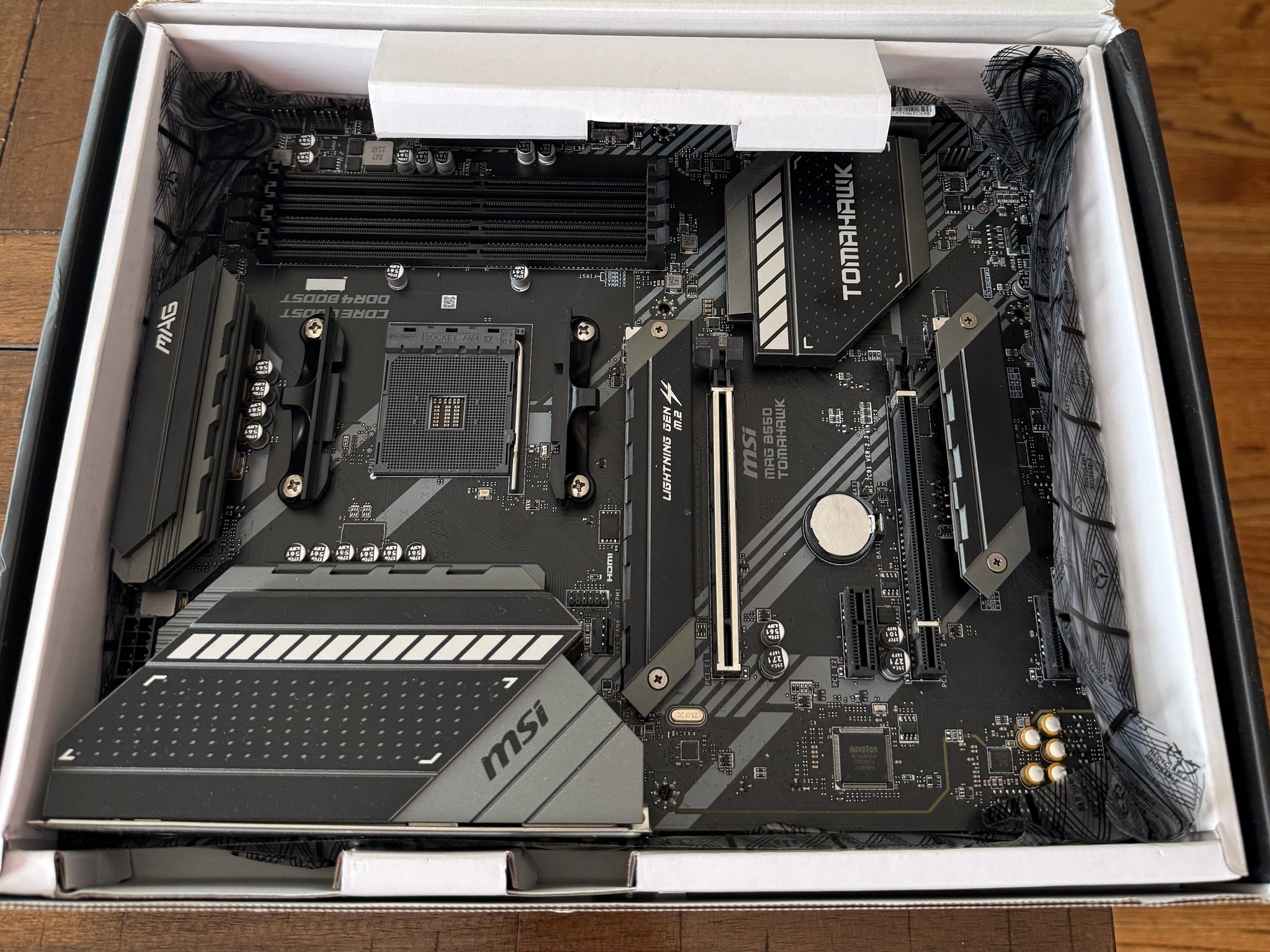 MSI MAG B550 Tomahawk Motherboard. Used. Pulled from working system. Runs Great.