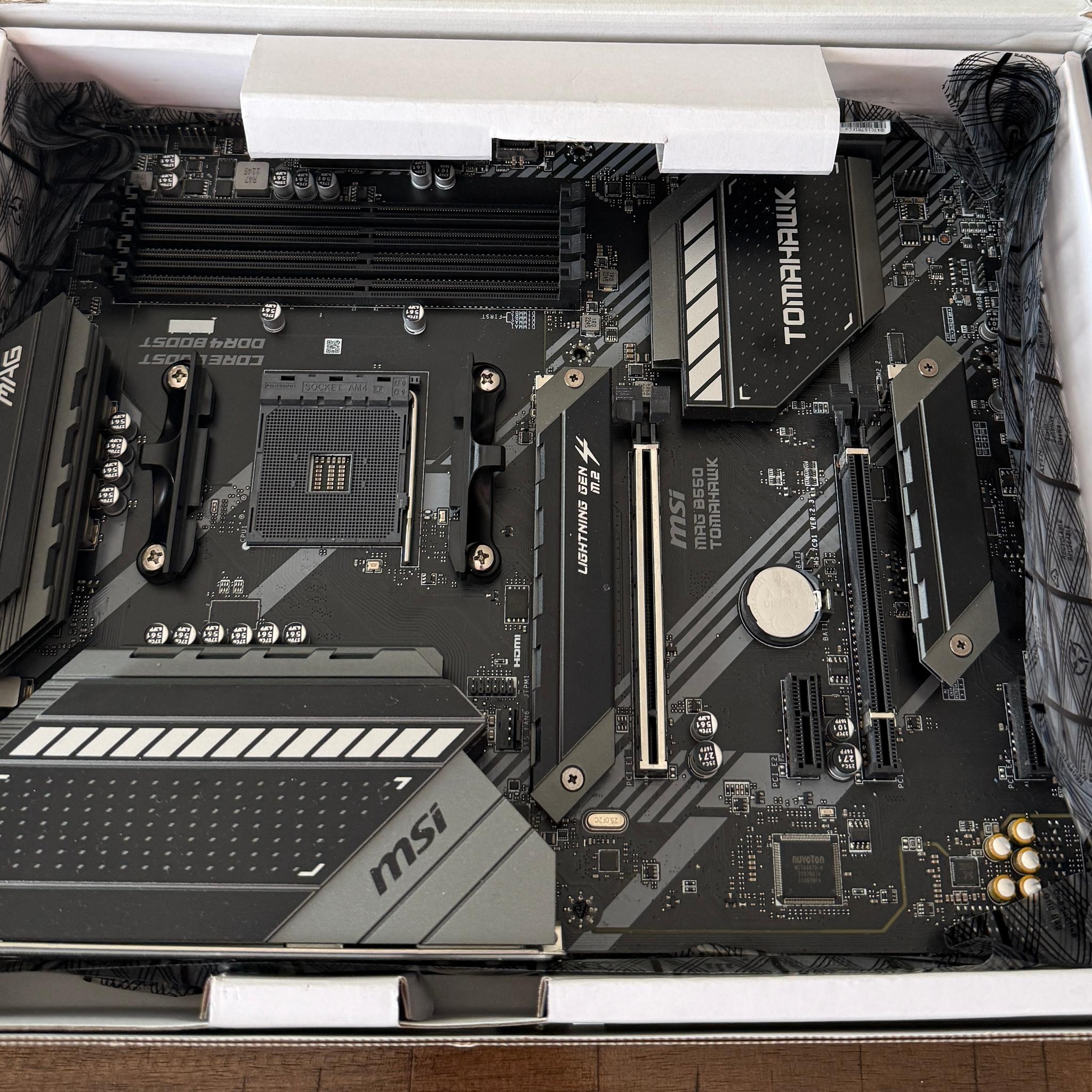 MSI MAG B550 Tomahawk Motherboard. Used. Pulled from working system. Runs Great.