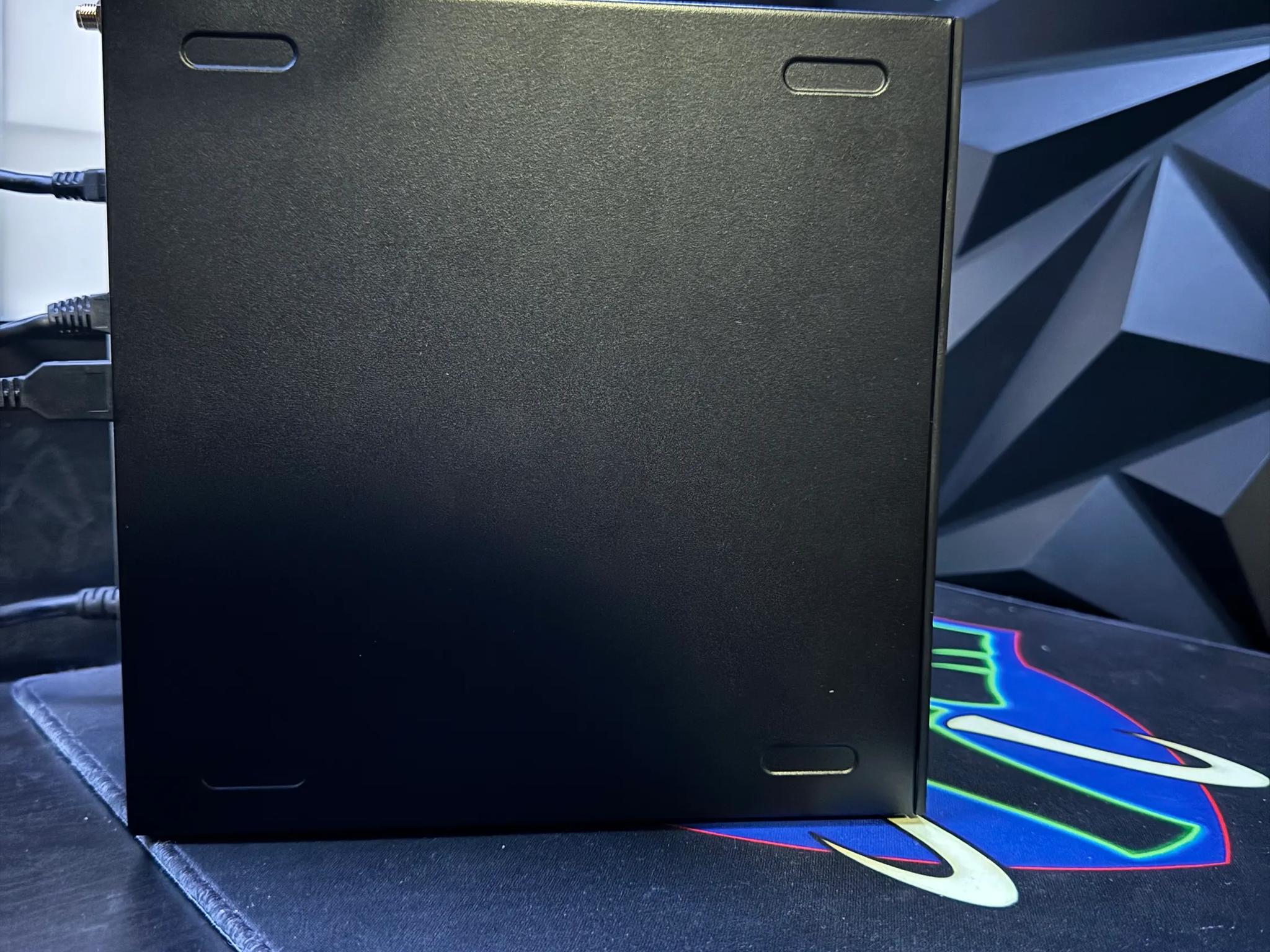 Mini Gaming PC Tusker Mini 4560 Ryzen 4500 RX 6600