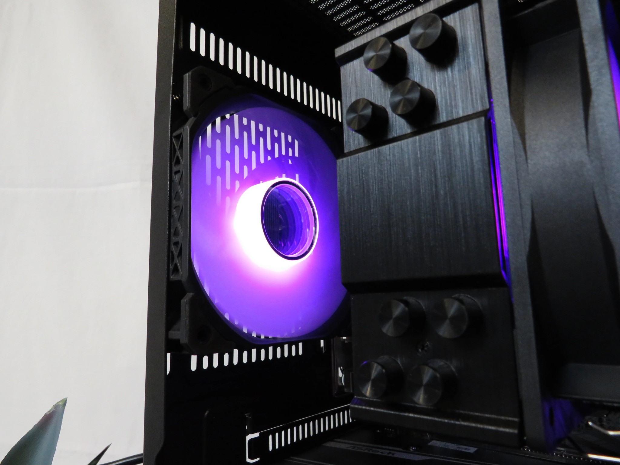 Price to performace MASTER! Intel Arc A750 + Ryzen 5 2600X + 16 GB DDR4 + 1 TB NVME SSD