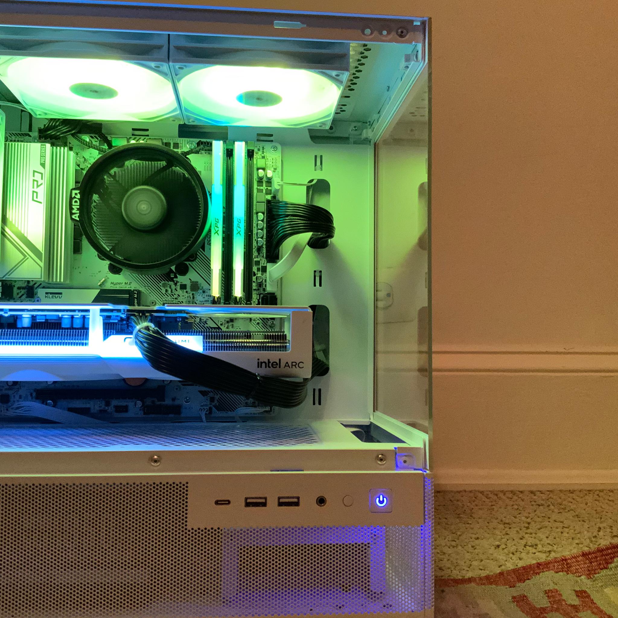 Extreme value white and black gaming pc Intel arc b580 and ryzen 5 5600!!