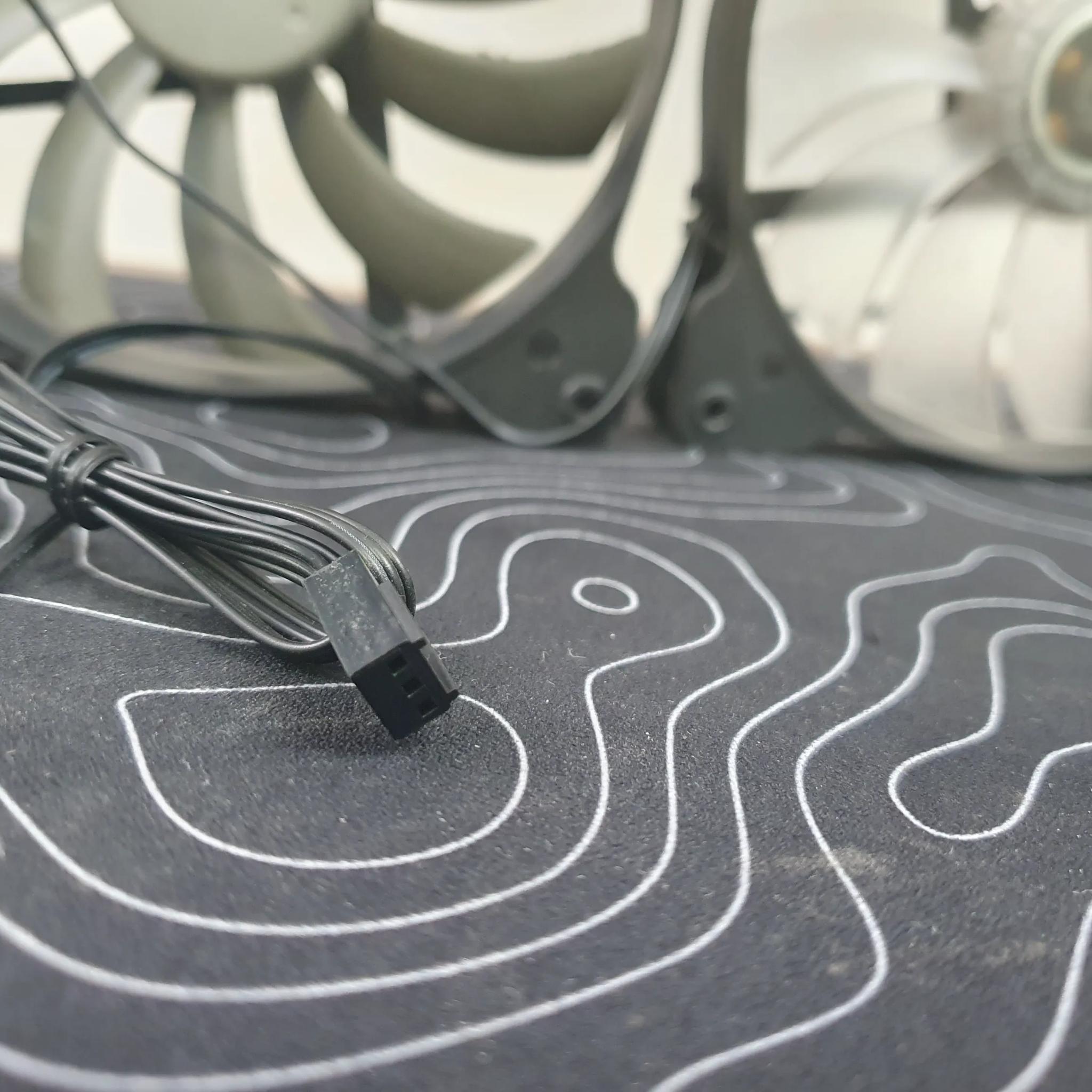 3 Corsair White Led fans (Great Deal) with screws