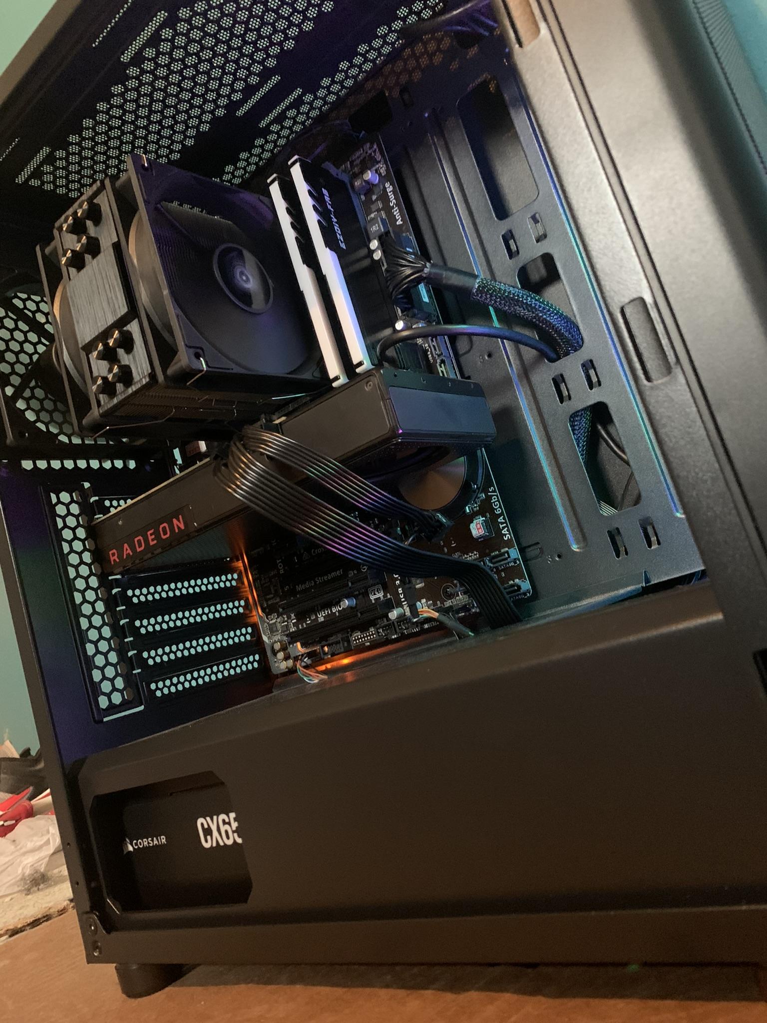 🖤RX 480 | Intel i5 | 16GB 1600mhz | 512GB NVMe SSD