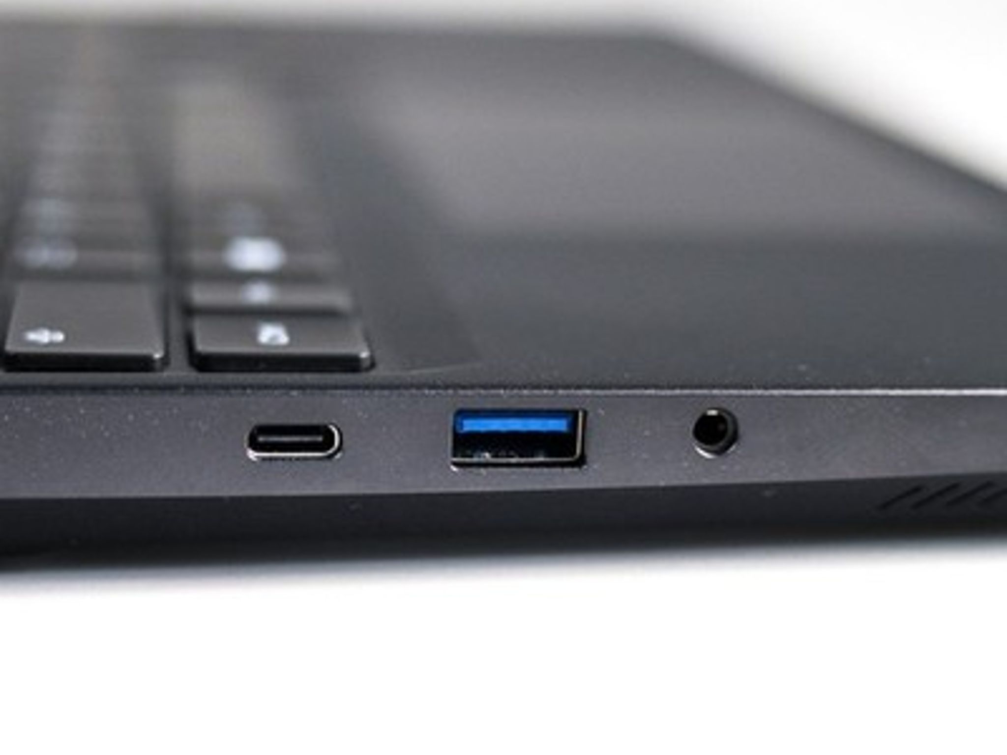 XIDAX XMT-7 16" Gaming Laptop Ultra 9 275HX RTX 5070 Ti 32GB 2TB 240Hz QHD+