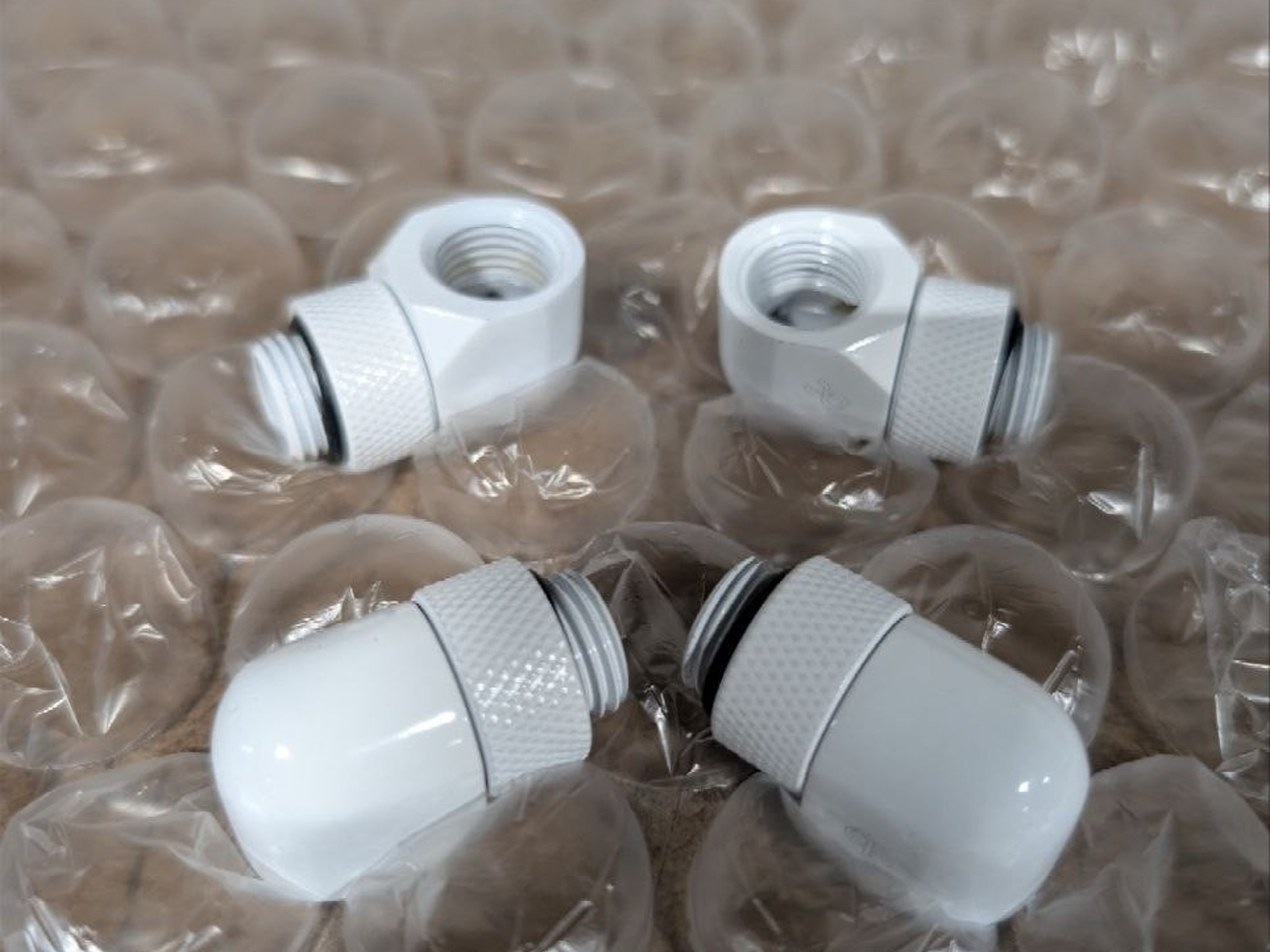 Alphacool Eiszapfen L-Connector Rotatable G1/4 AG to G1/4 IG-4pcs Set (17619)