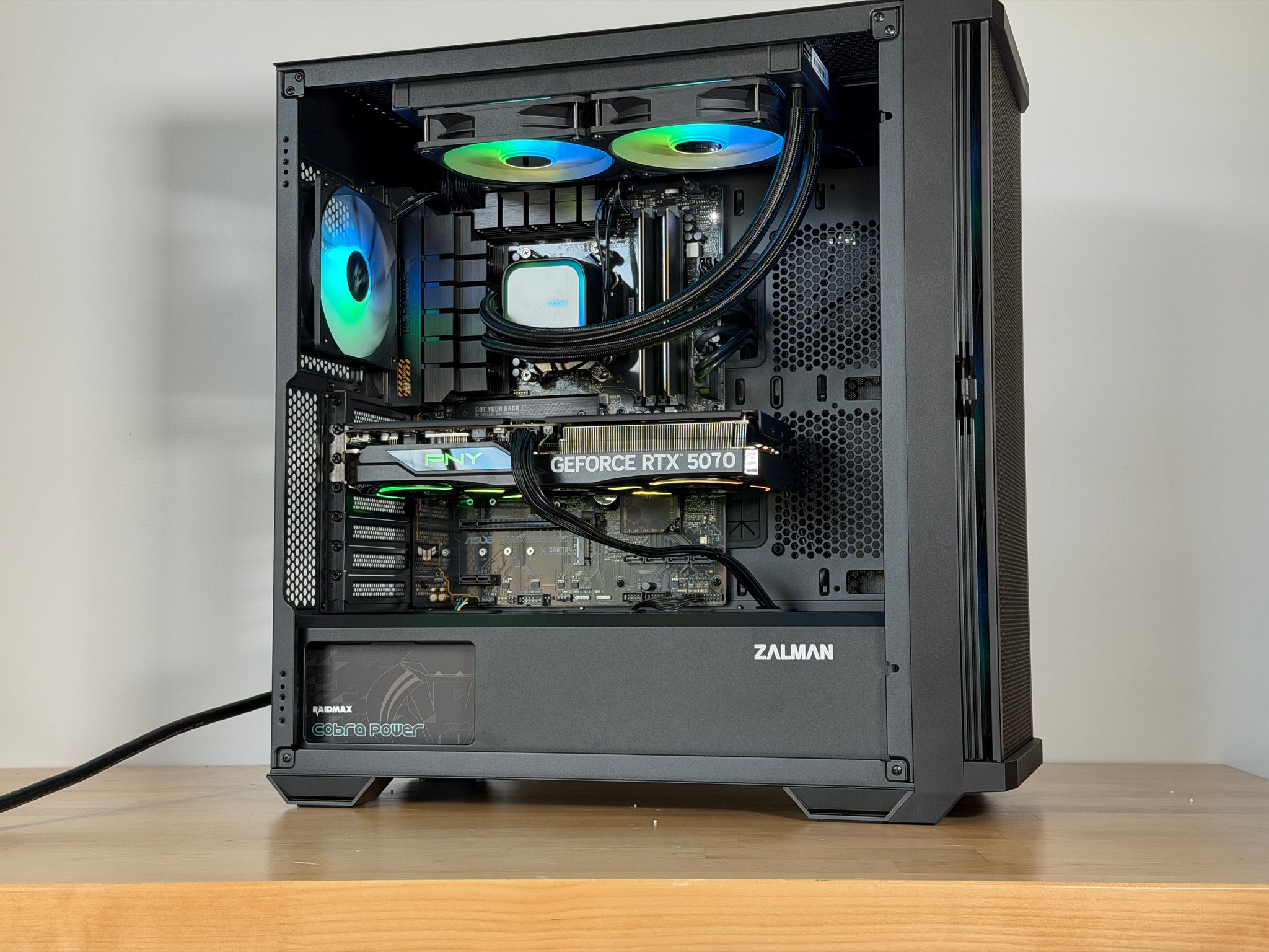 Ryzen 5 9600x RTX 5070 Gaming PC