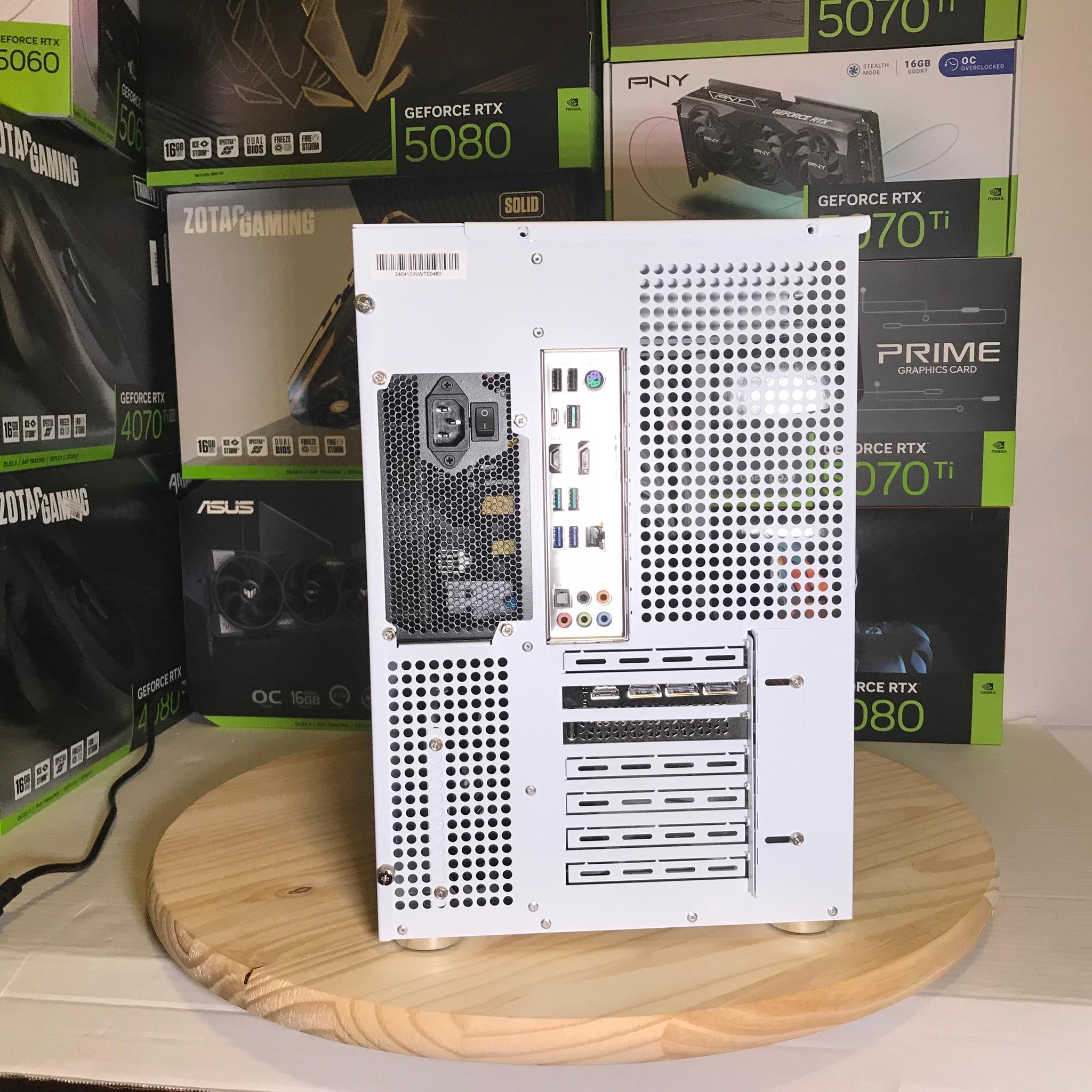 RTX 5070 | 32GB RAM | i7 | 1TB SSD