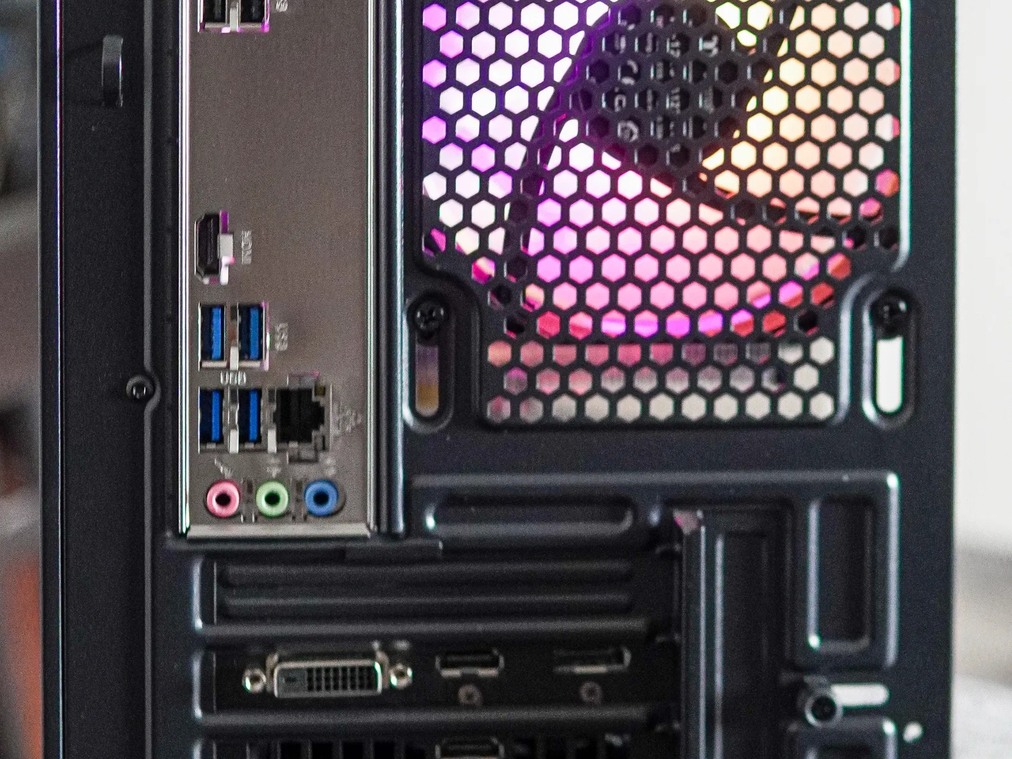 🔥Budget 1080p PC🔥 | RTX 2060 + Ryzen 5 3600 Black Gaming PC | Wifi + BT