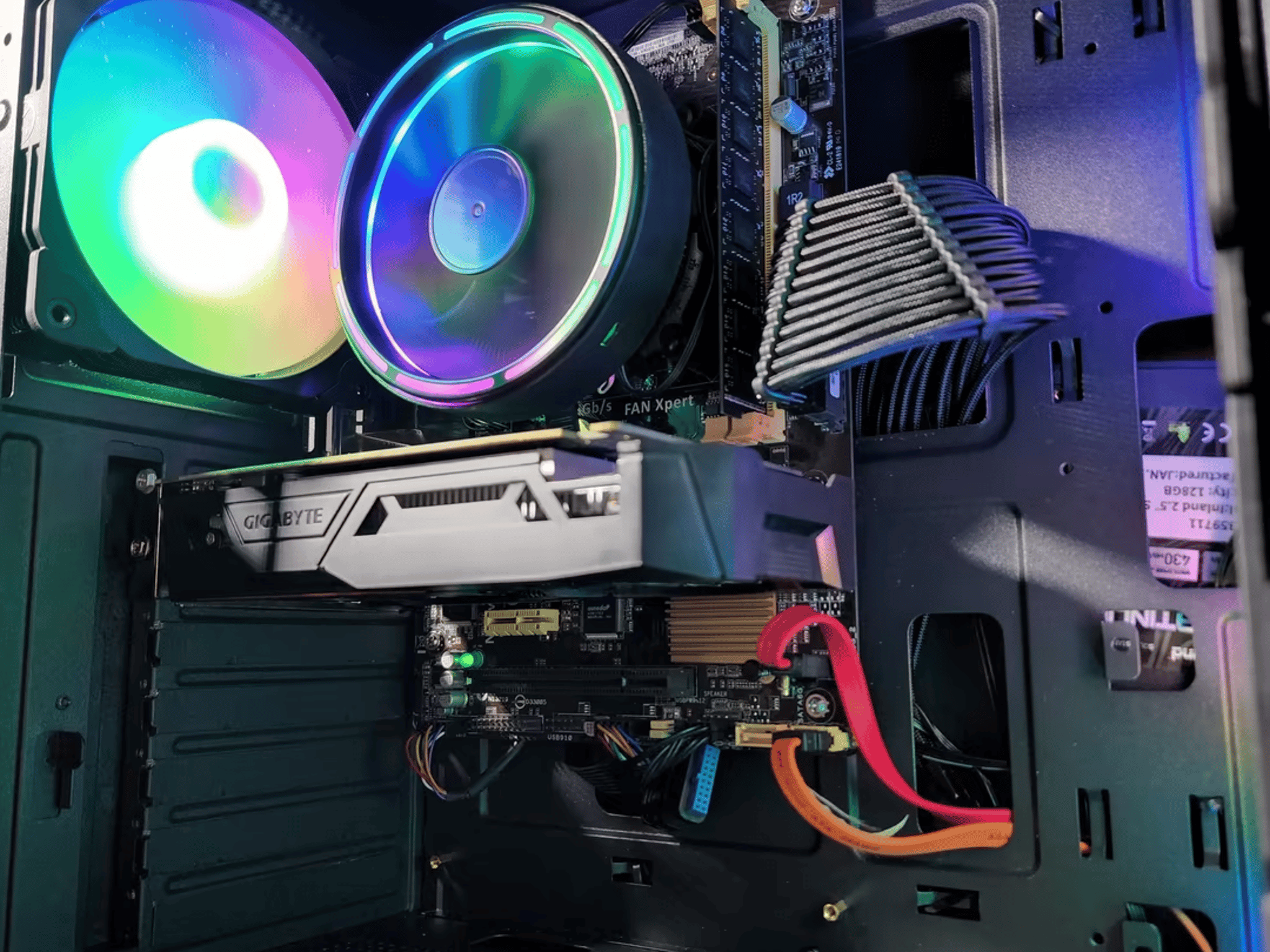 GreyScaled | i5 4590S - GTX 1050TI - 120GB SSD 1TB HDD 