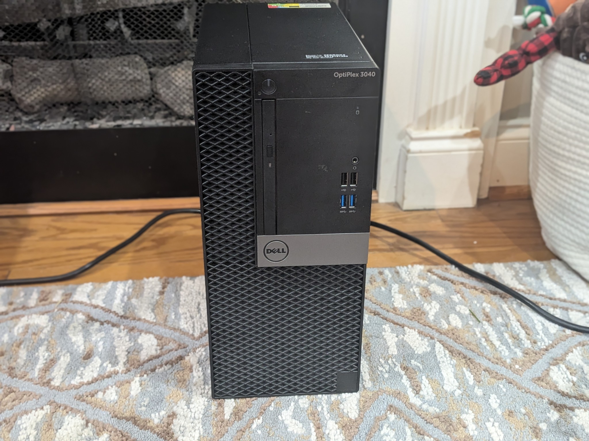 Budget Windows 11 PC || i3-6100, 8GB RAM, 2GB AMD GPU, 250GB SSD, Win11, WiFi