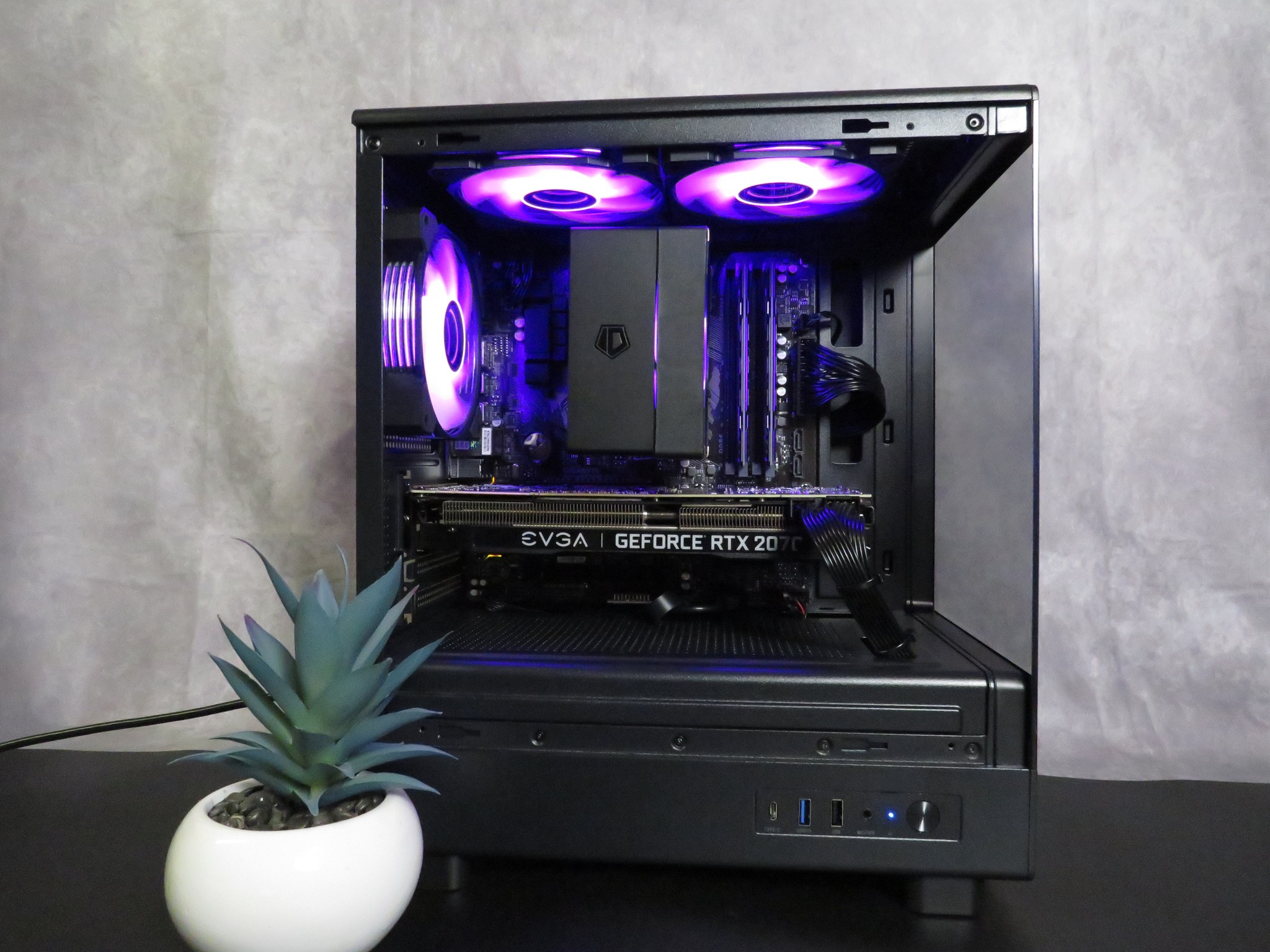 Great Mid-Range Gamer: Ryzen 5 3600 + RTX 2070 Super + 16 GB DDR4 + 1 TB NVME SSD