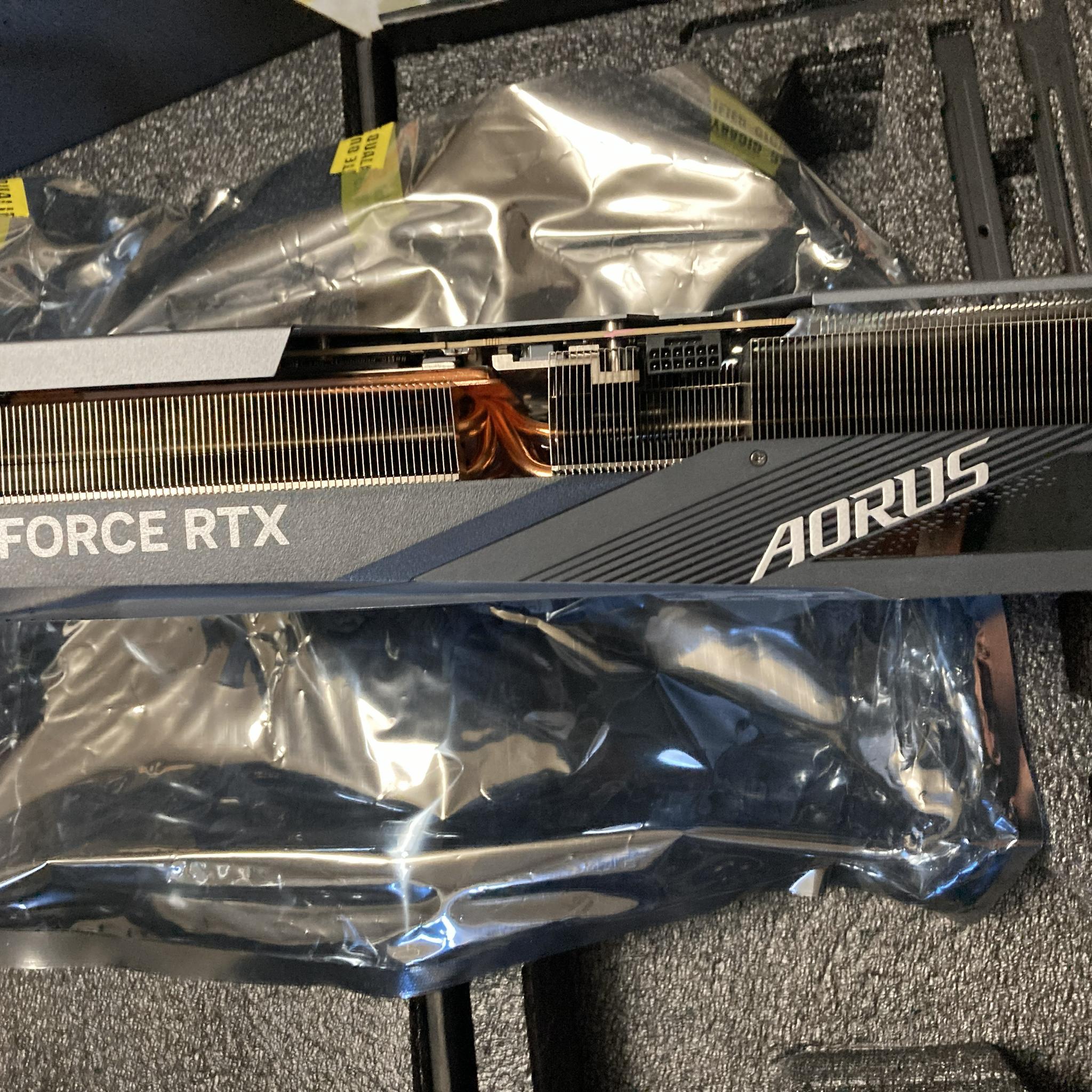 Used Like New Still in Warranty Gigabyte AORUS GeForce RTX 4090 MASTER 24G
