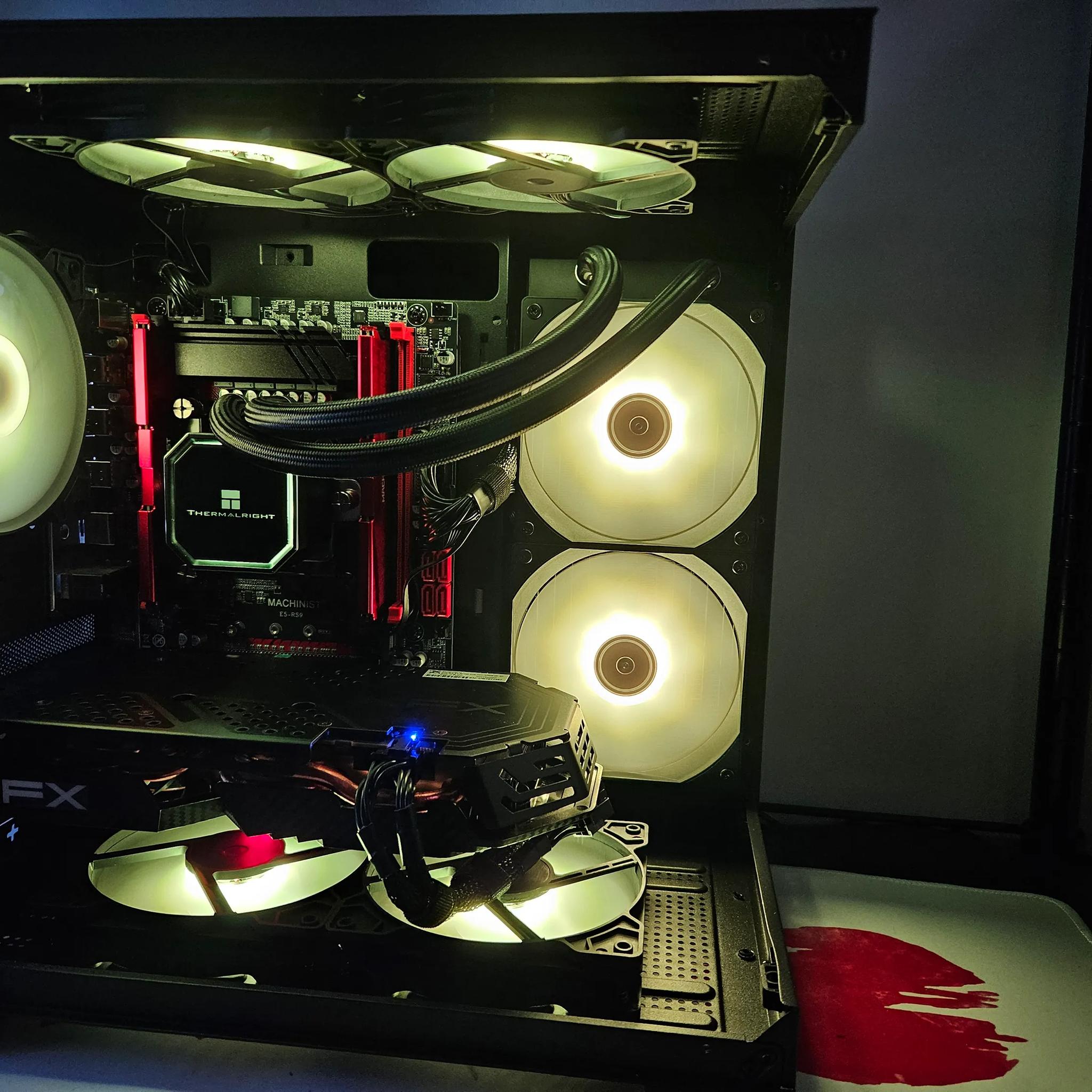 Liquid cooled Budget Beast Intel 10 core / 16GB DDR4 / 1TB SSD / RX580 8GB