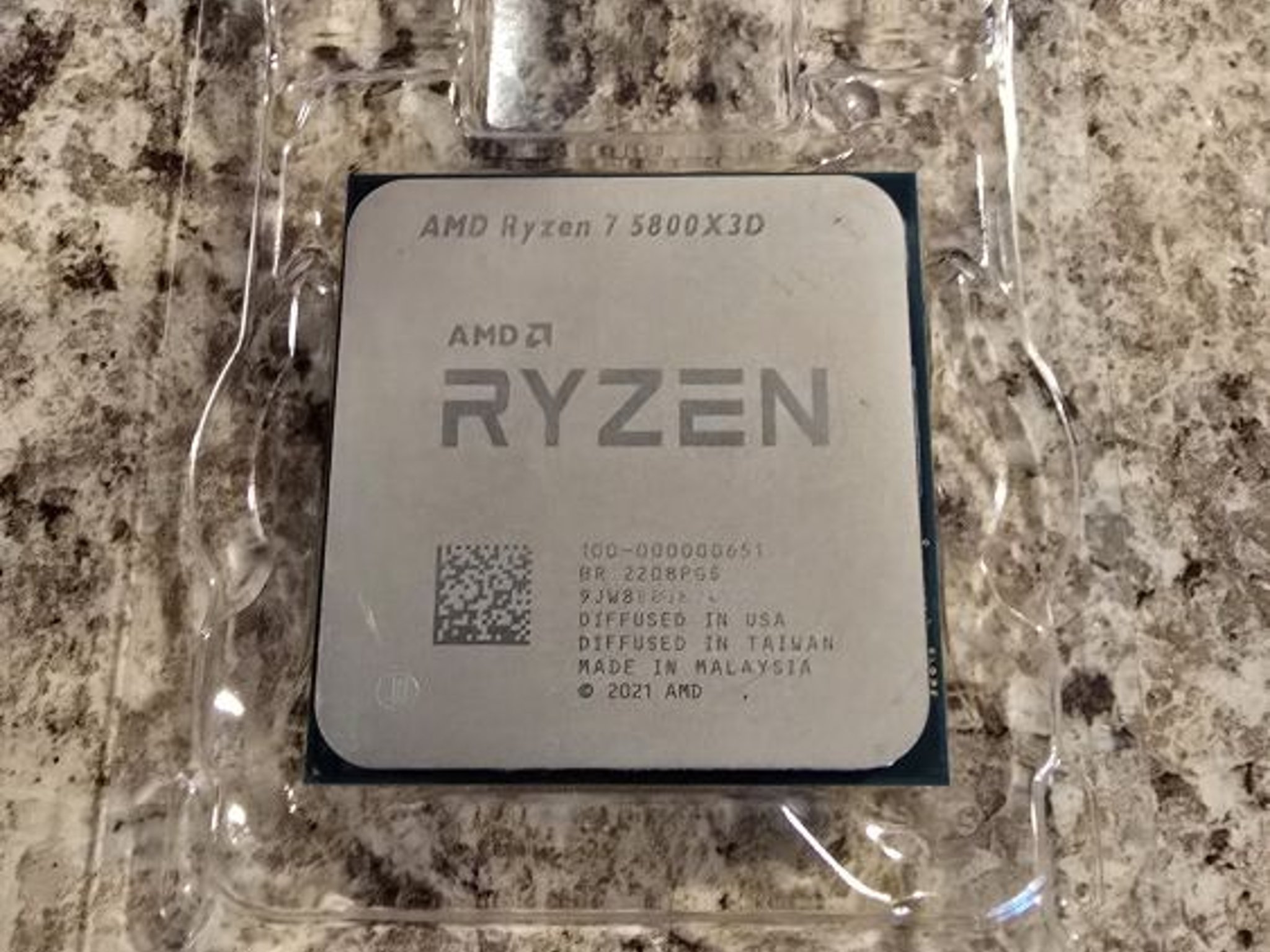 AMD Ryzen 7 5800X3D, 3.4 GHz 8 cores / 16 thread