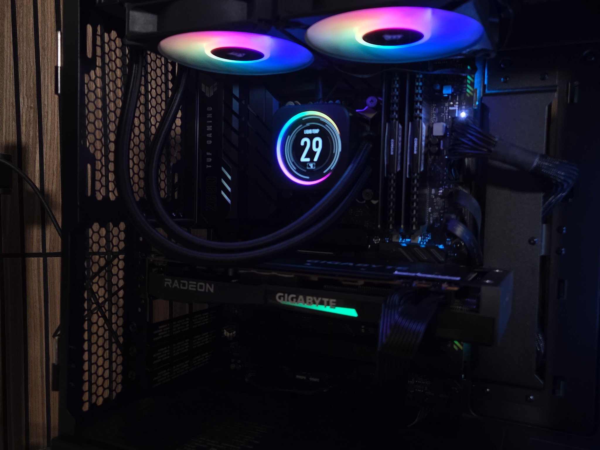 Gaming PC | RX 6700XT 12GB| LCD | NVME | 32GB DDR4 | Z690 | Windows 11 | WIFI
