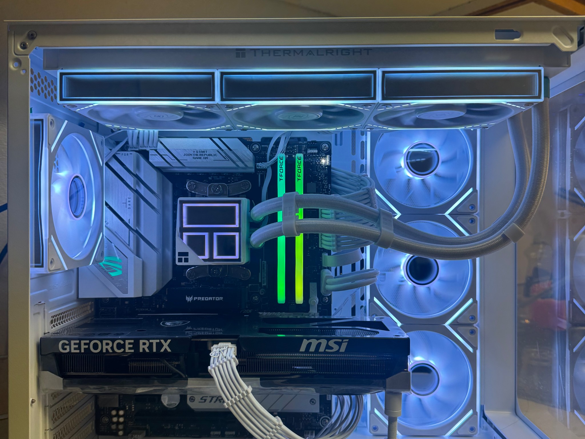 WHITE RTX 5080 GAMING PC | Ryzen 7 9800X3D | 32gb DDR5 RAM | 2tb SSD