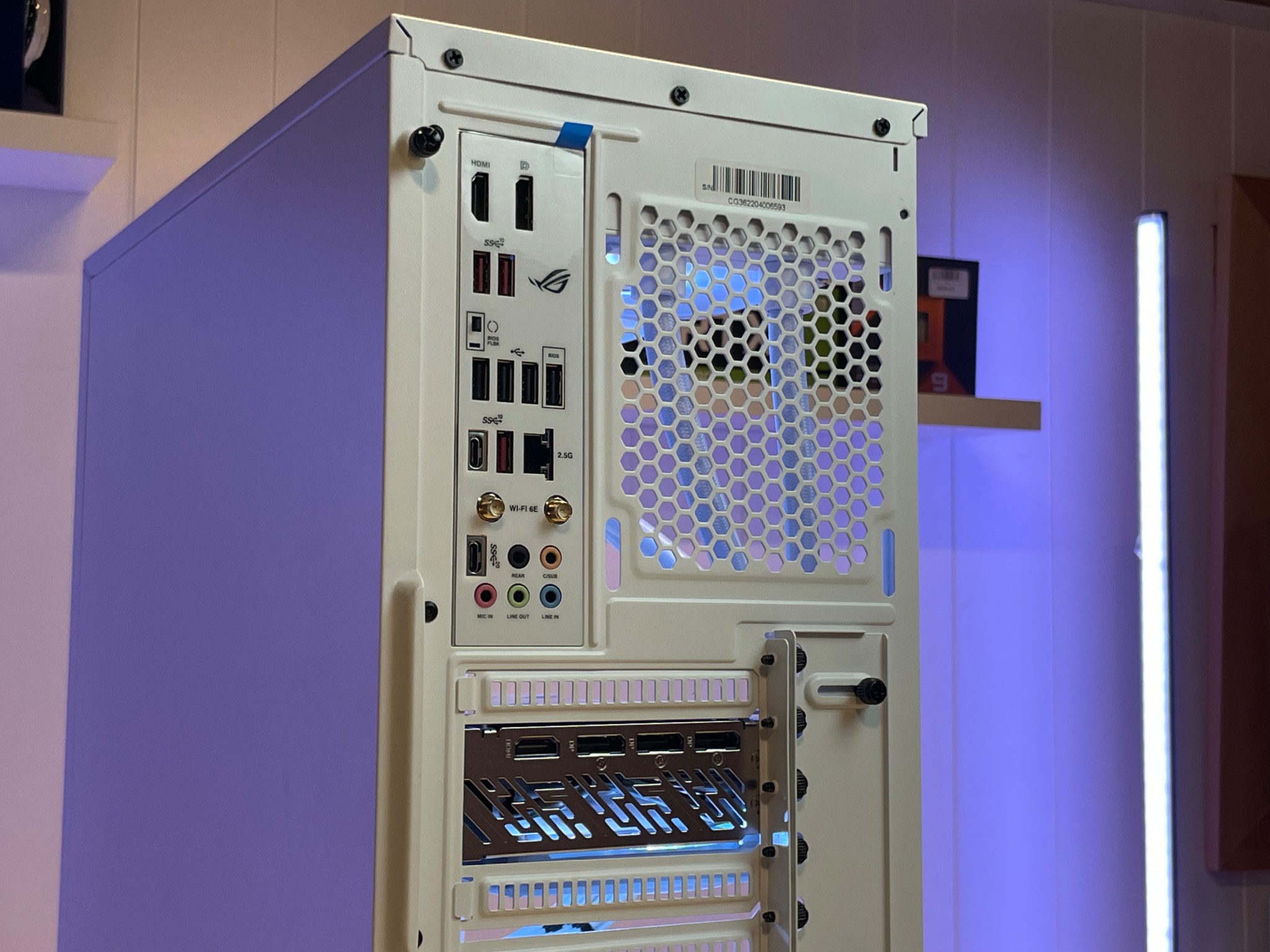 9070XT | Ryzen 5 7600 | “Lunar Eclipse”