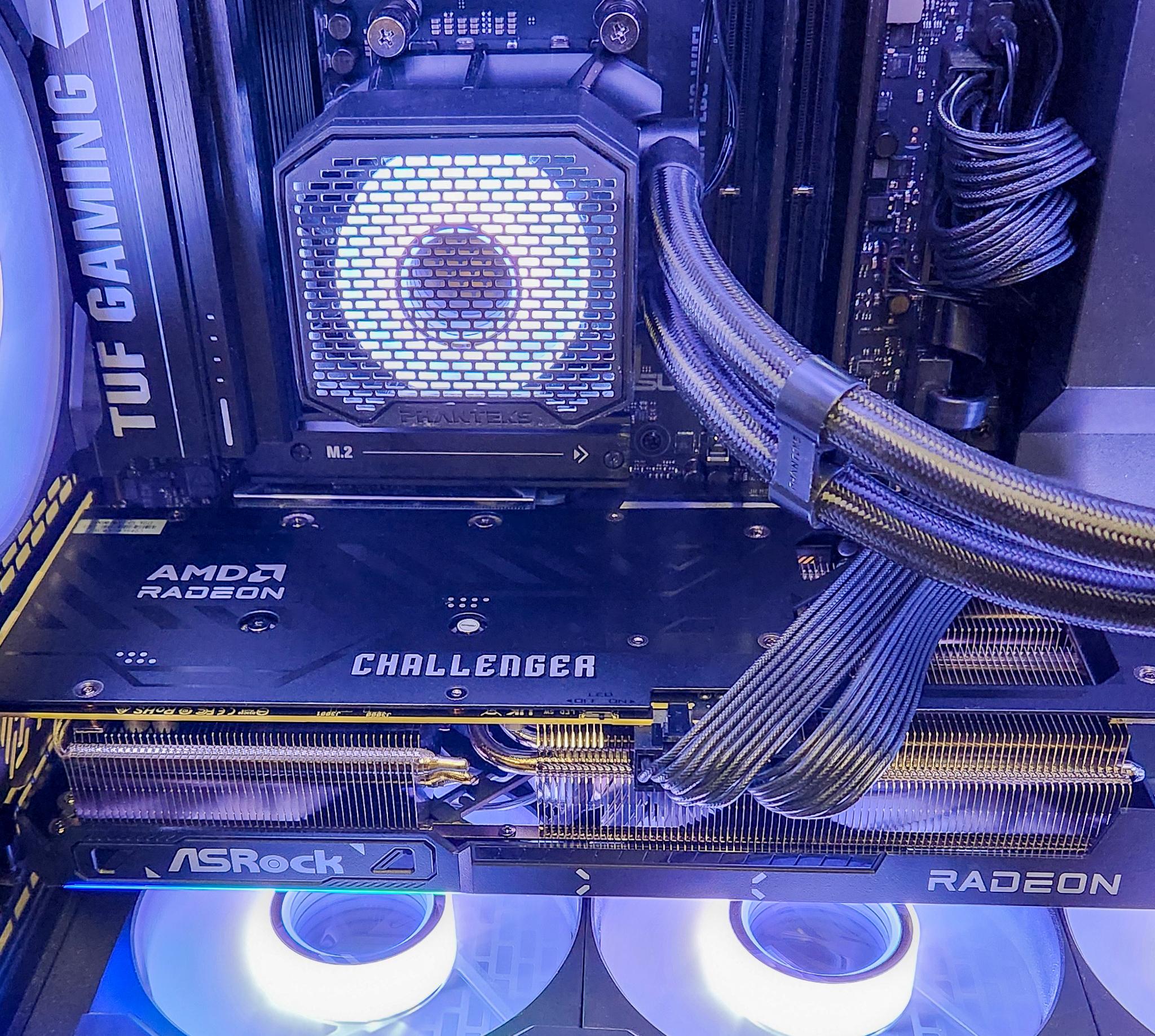 RX 9070 XT | Custom Gaming / Streaming Liquid Cooled PC | Ryzen 7 7800X3D | 2TB SSD | 32GB DDR5