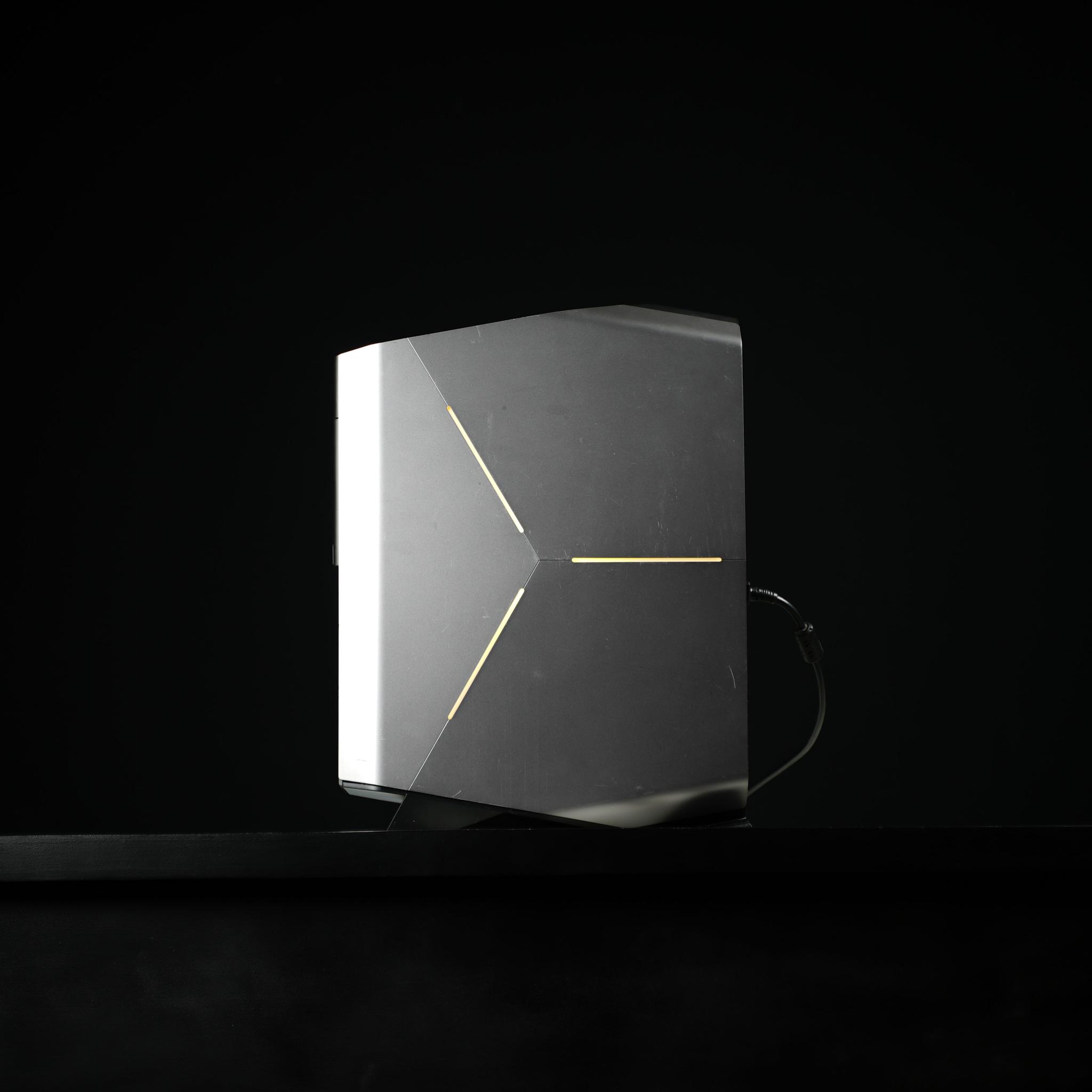 \ NA-10 / RX 580 Intel Core i7 8700 .5TB Windows 11 16GB Gaming PC