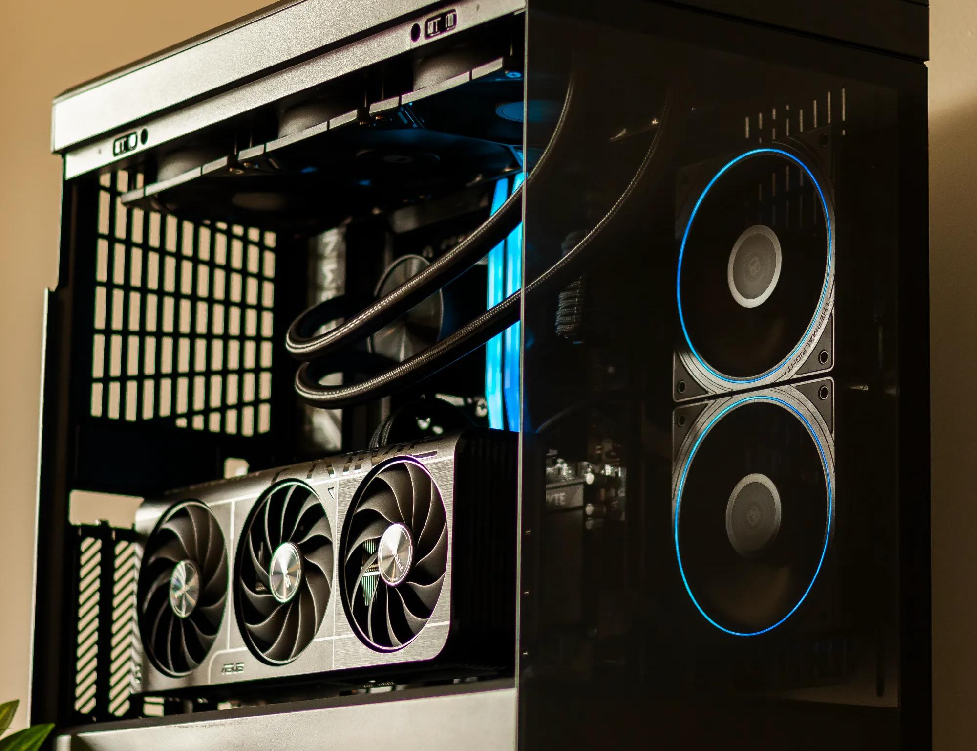 RTX 5070 Gaming/Workstation PC | Ryzen 7 7700x | 32gb DDR5 | 2TB SSD | Windows 11 Pro | WIFI + BT