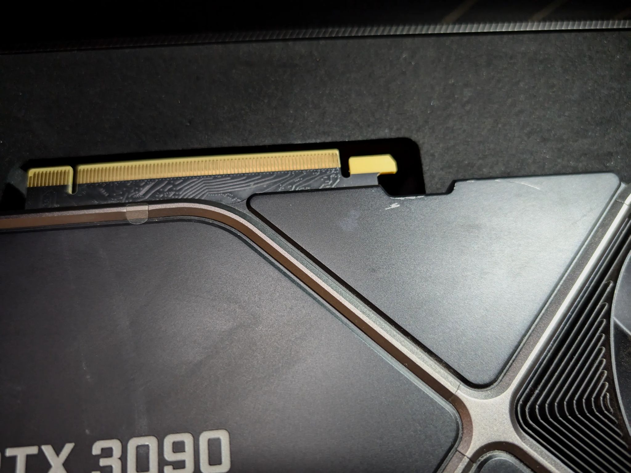 3090 founders as-is crashes in games