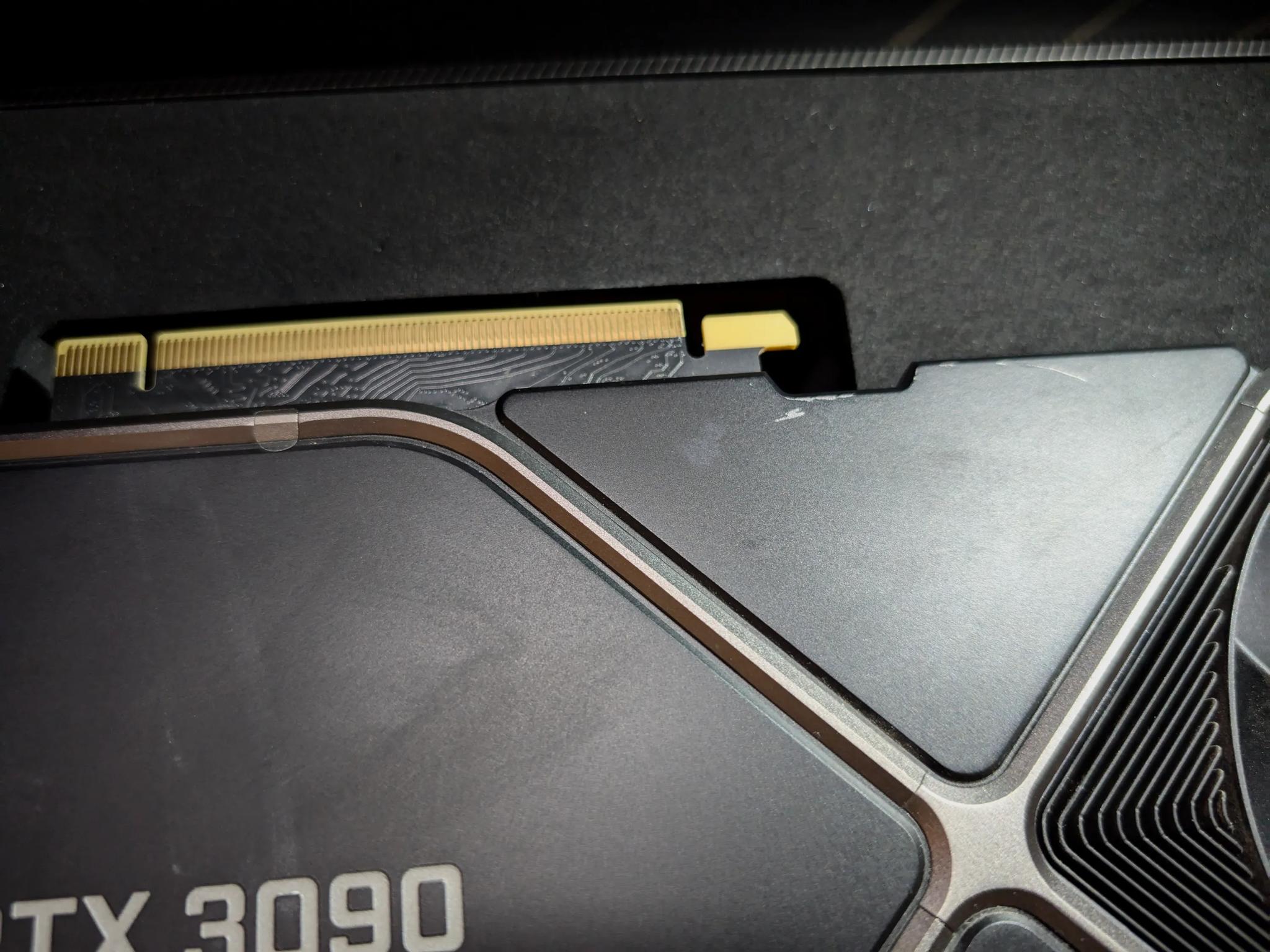 3090 founders as-is crashes in games