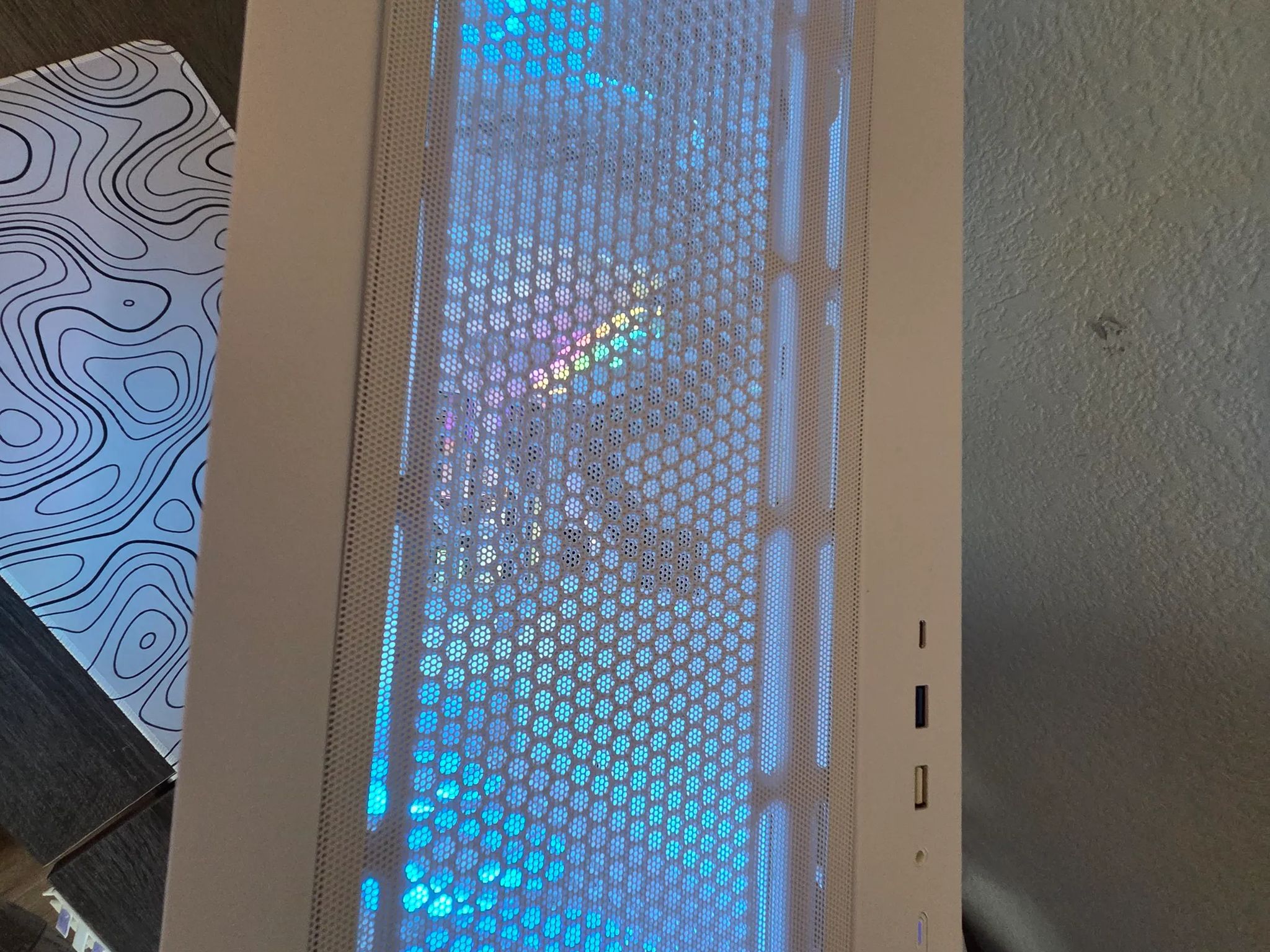 Aesthetic frost white gaming pc !(NEW)!