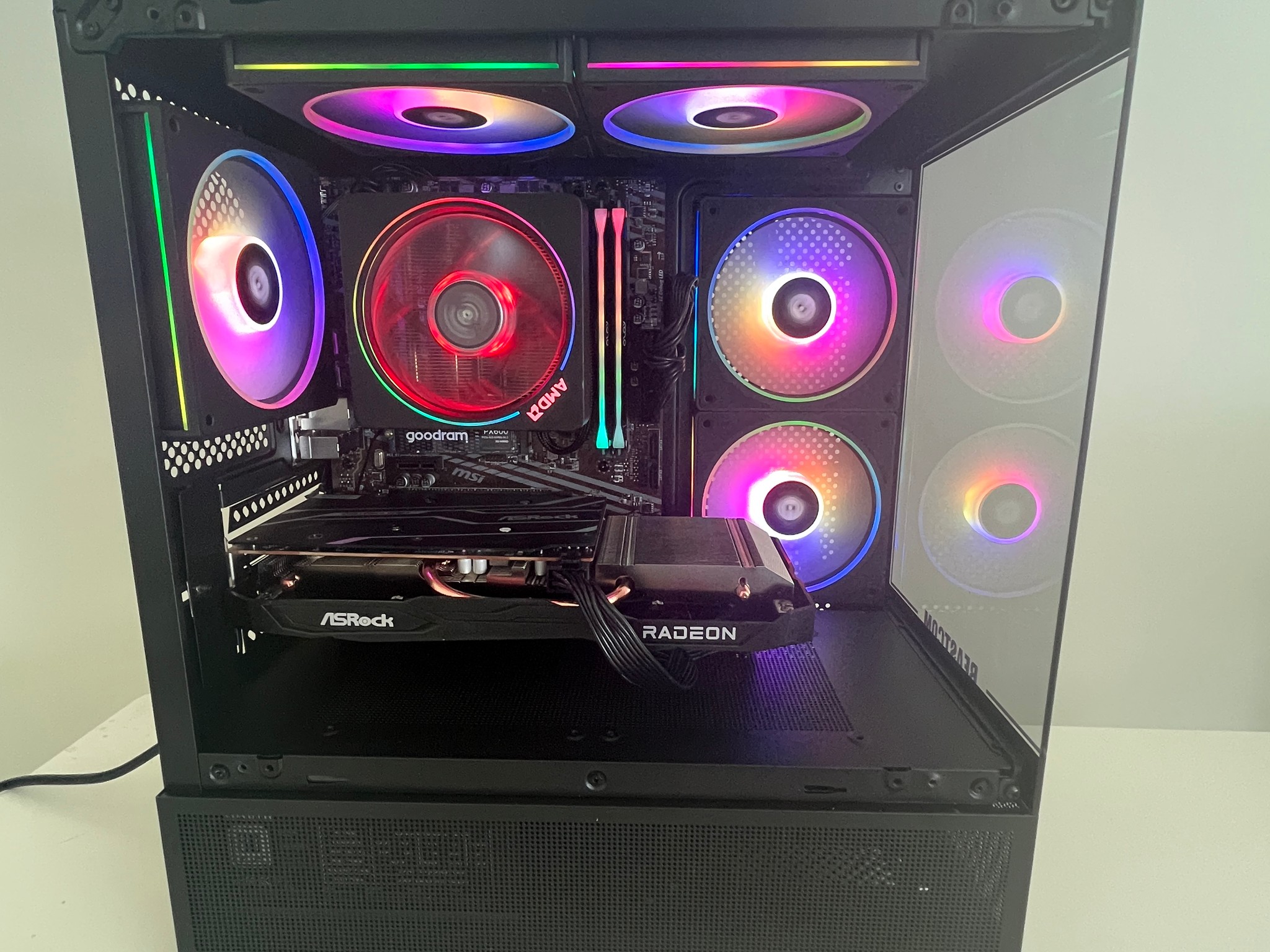 GAMING PC RYZEN 5 | RX 6600 | 1TB SSD | 16GB RAM | WINDOWS 11 | WIFI & BT