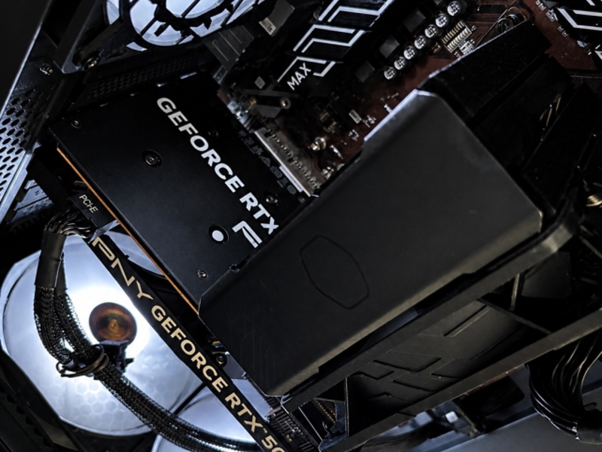 RTX 5060 Gaming PC High Performance | Ryzen 7 3700x | 1TB SSD | Ready to Plug and Play