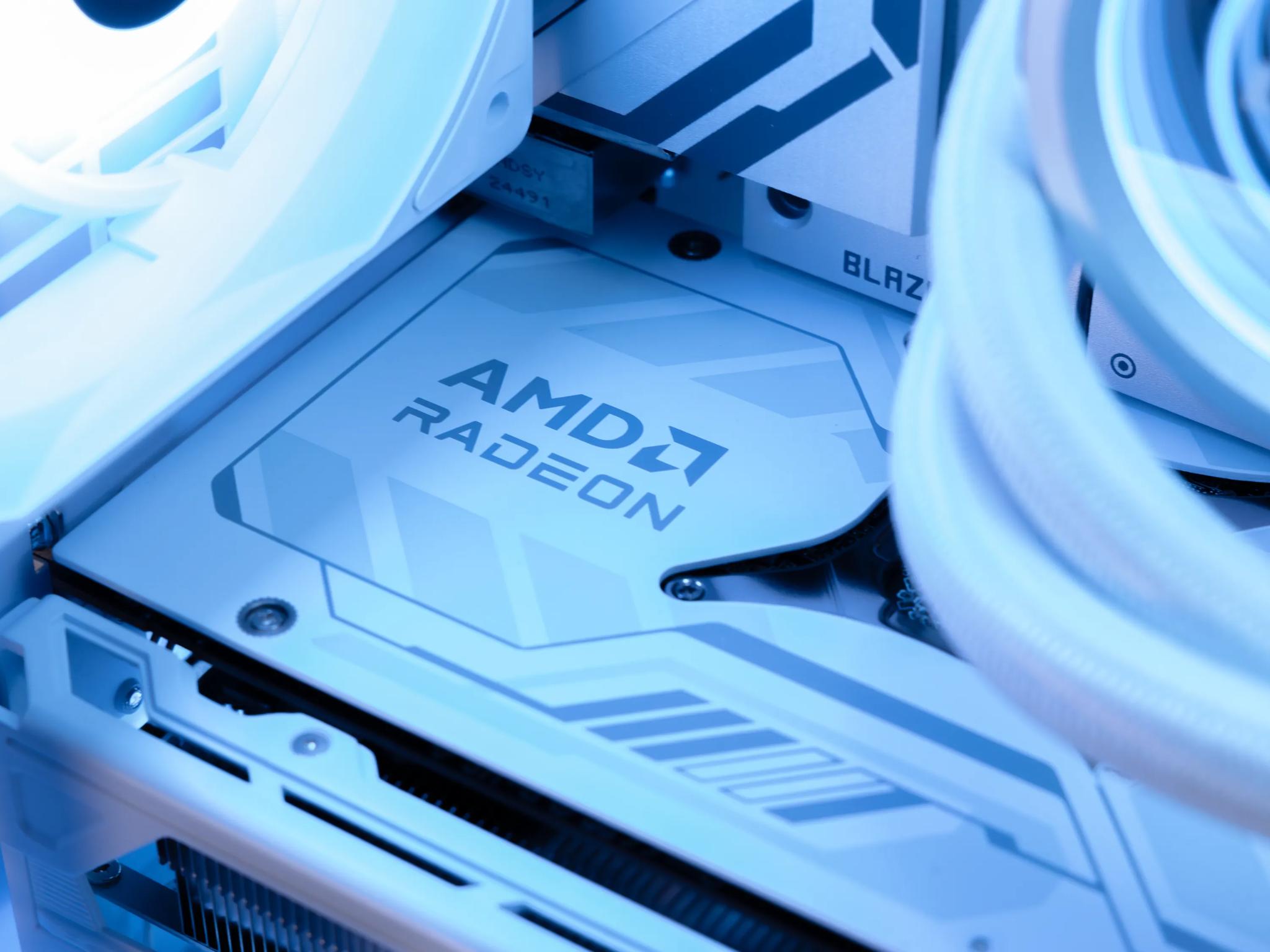 ✴ White Blade ✴ RX 9070XT / AMD R5 9600X / 1TB NVME / 32GB DDR5 RAM / 240 AIO / Windows 11 Pro