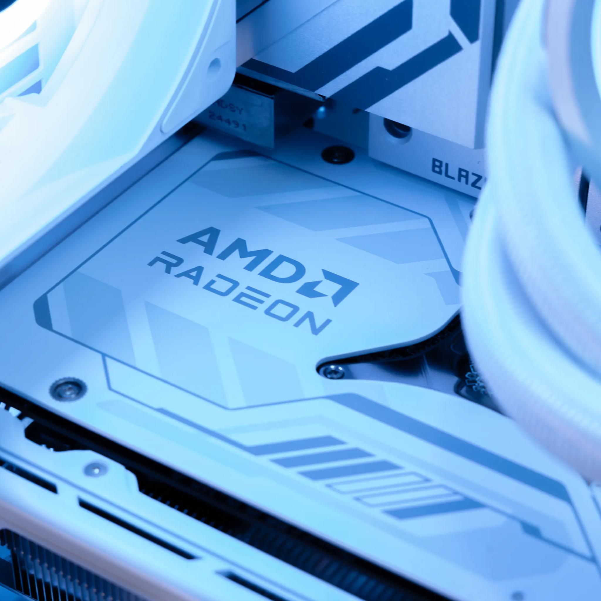 ✴ White Blade ✴ RX 9070XT / AMD R5 9600X / 1TB NVME / 32GB DDR5 RAM / 240 AIO / Windows 11 Pro
