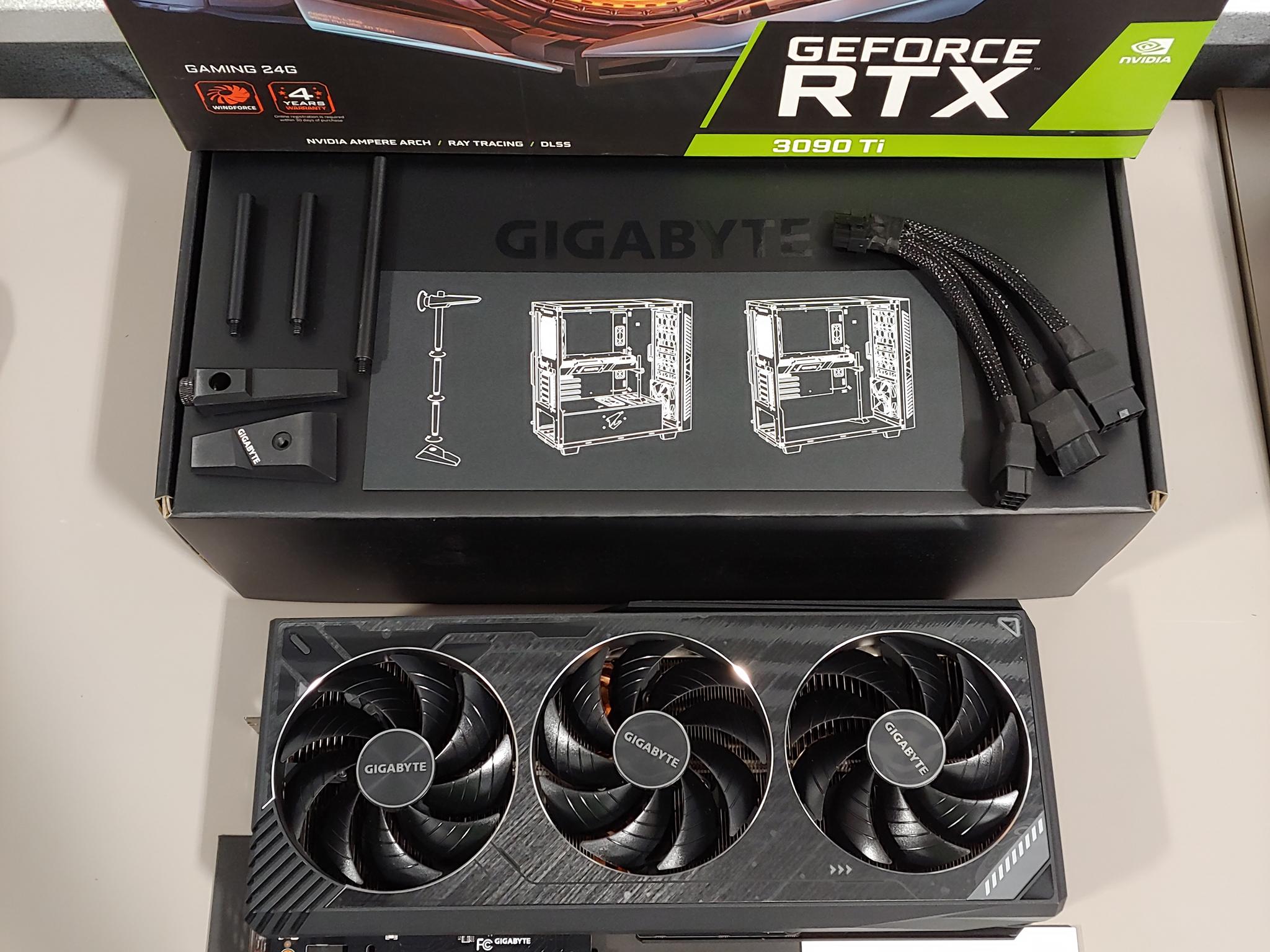 GIGABYTE GAMING GeForce RTX 3090 Ti - Image 1