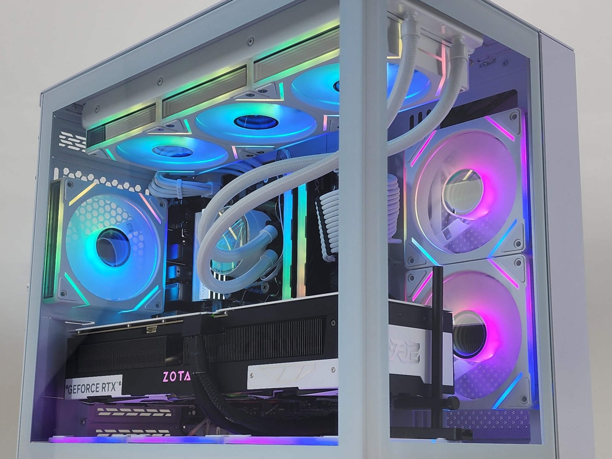 Gaming PC Ryzen 7 7800X3D 32GB RAM 2TB SSD RTX 5070 Ti 16GB Windows 11 Computer
