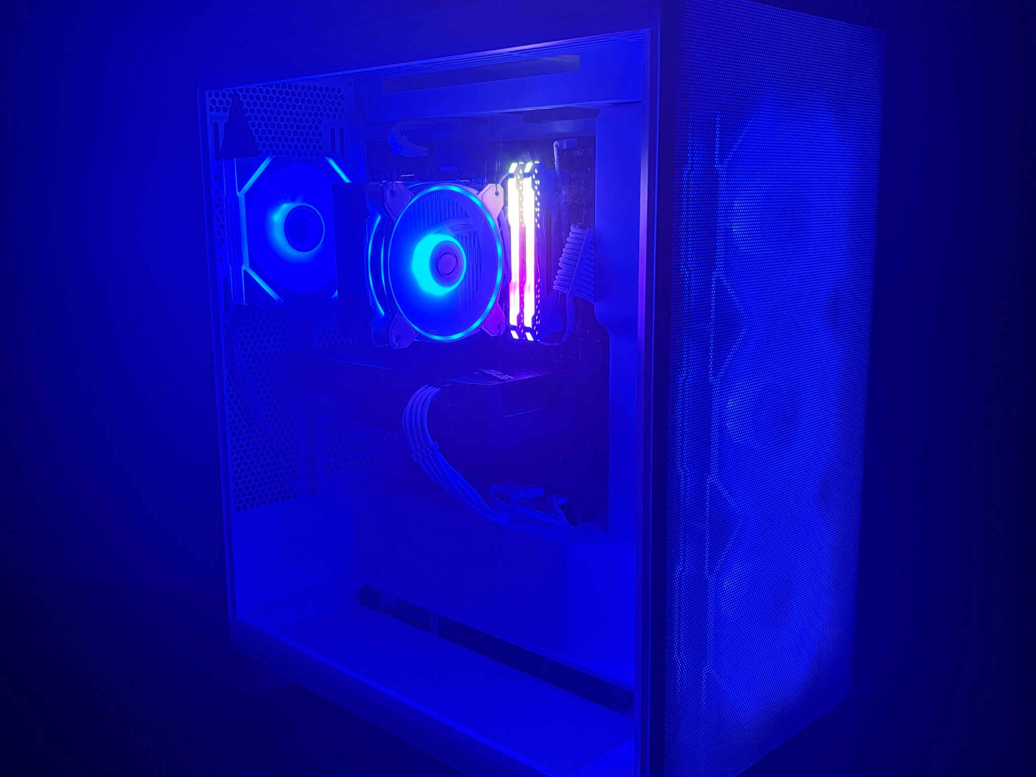 Budget 1080p Frostbite Gaming PC | RX 6600 (8 GB) | Ryzen 5 5500 | 100% Set Up & Ready to Play